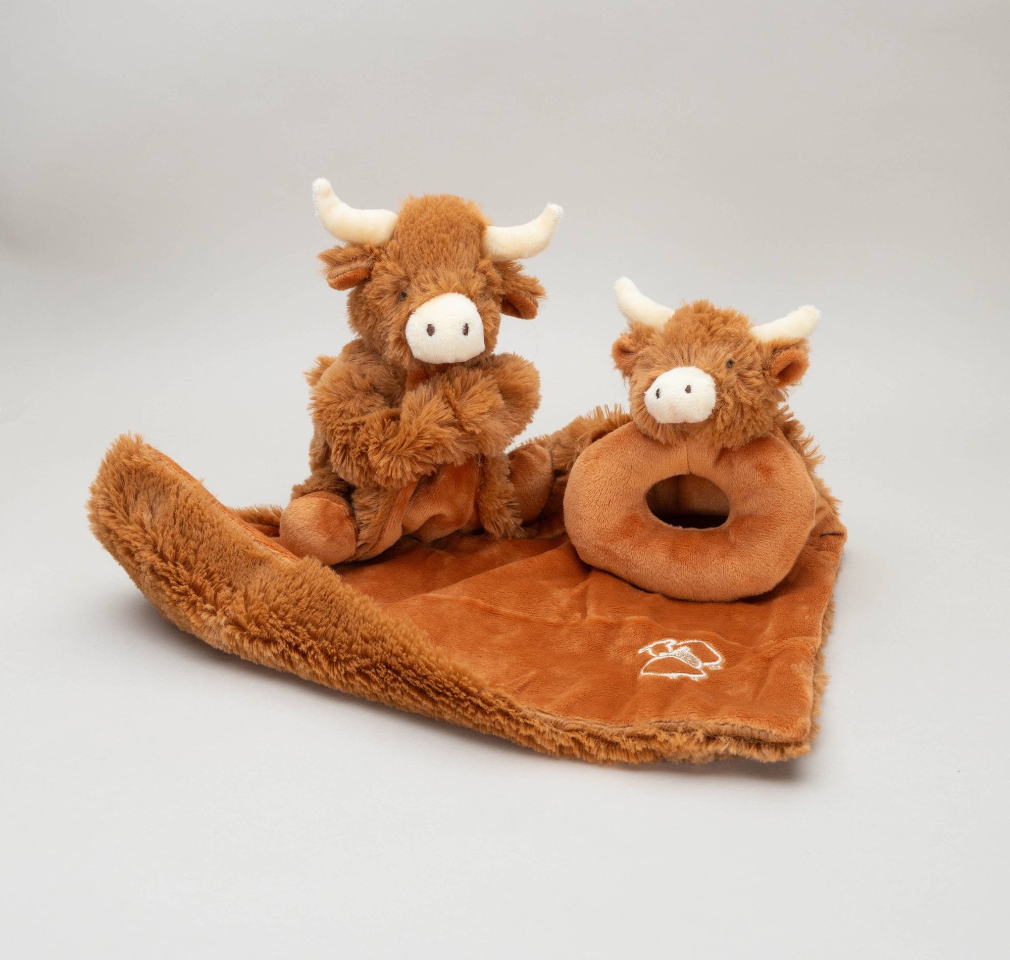 Jomanda Highland Brown Cow Baby Plush Rattle - 10CM - Little Ones Preloved. Second Hand Children's & Preloved Baby, Kids, Girls & Boys Clothes. UK online