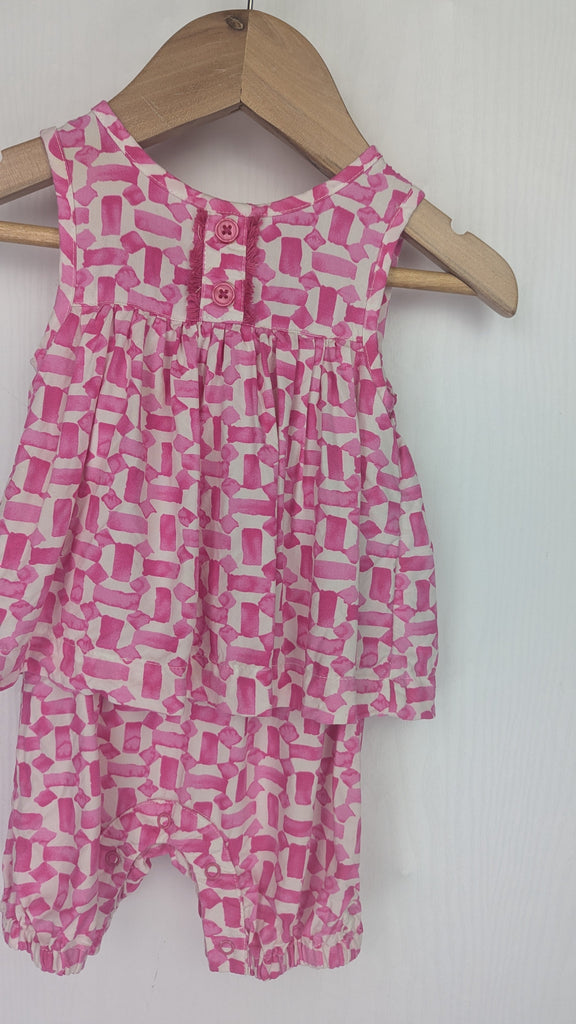 Joules Pink Squares Romper - Girls 3-6 Months Joules Used, Preloved, Preworn & Second Hand Baby, Kids & Children's Clothing UK Online. Cheap affordable. Brands including Next, Joules, Nutmeg Morrisons, TU, F&F, H&M.