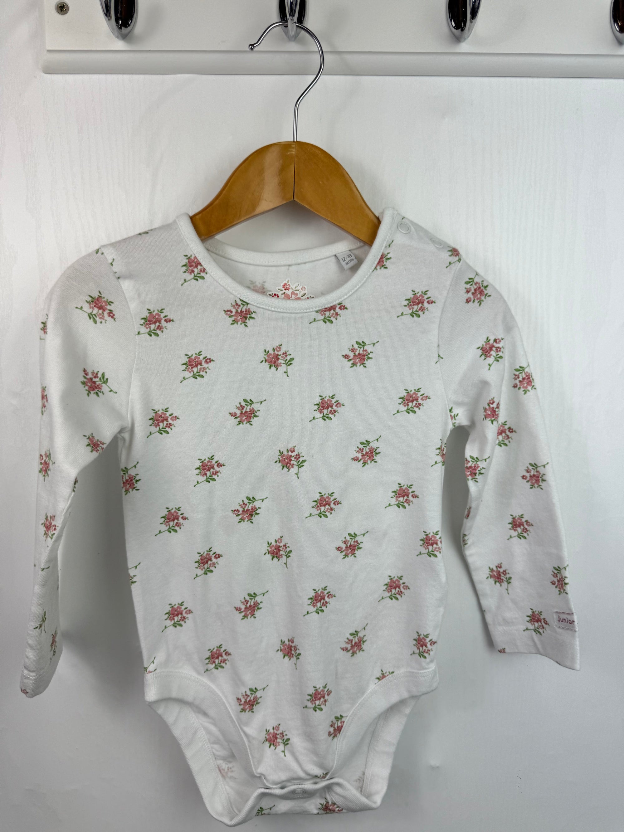 Junior Jasper Conran Bodysuit - Girls 12 - 18 Months - Little Ones Preloved. Second Hand Children's & Preloved Baby, Kids, Girls & Boys Clothes. UK online
