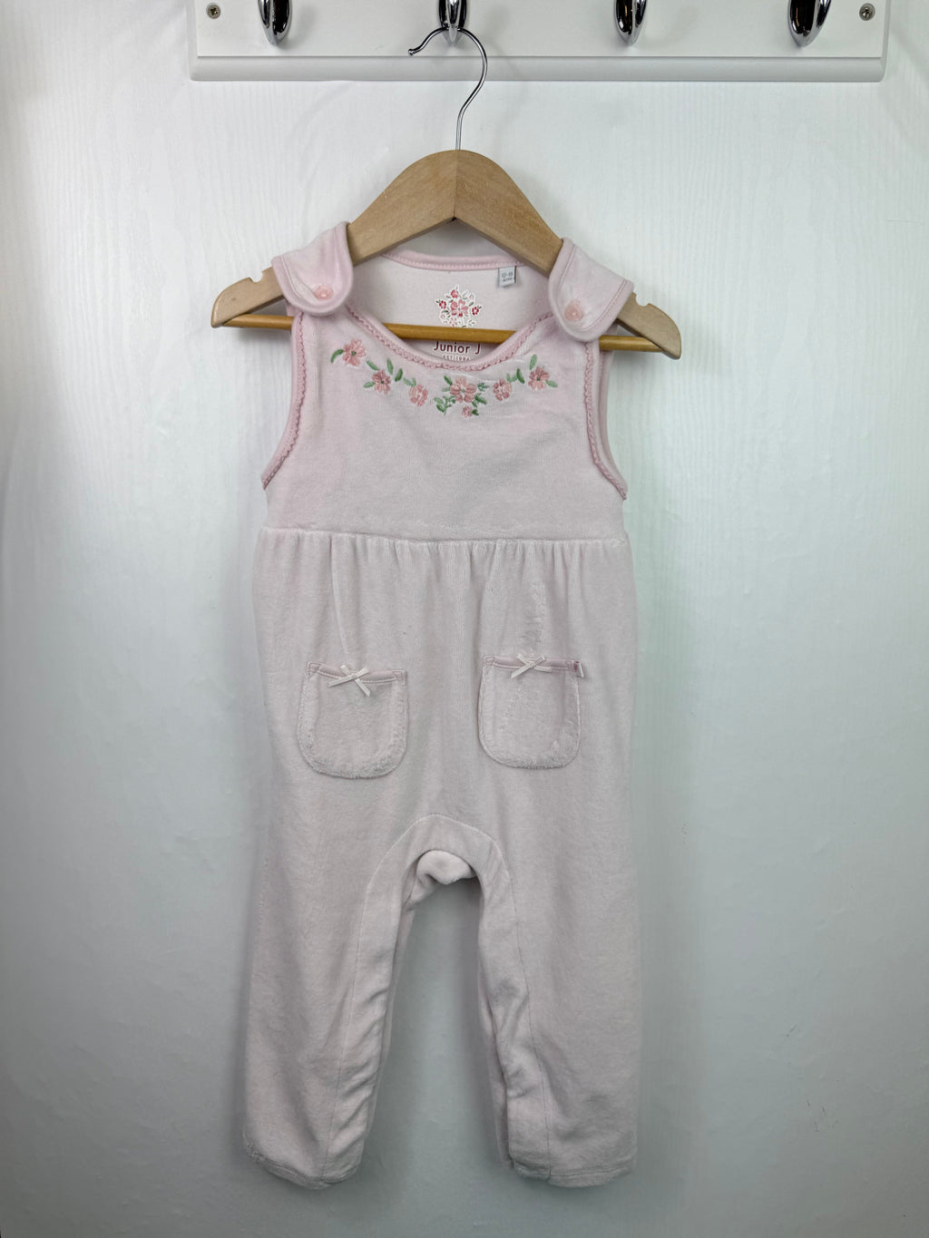 Junior Jasper Conran Velour Romper - Girls 12 - 18 Months - Little Ones Preloved. Second Hand Children's & Preloved Baby, Kids, Girls & Boys Clothes. UK online