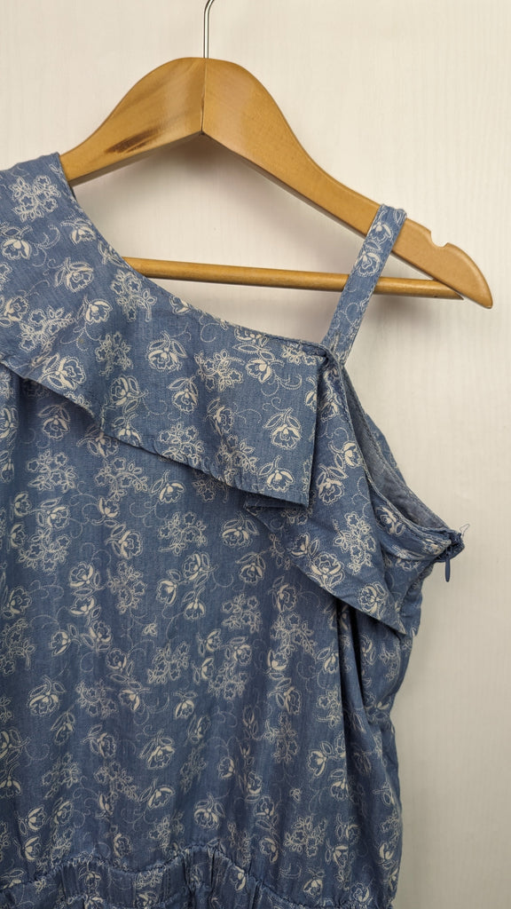 Kiabi Denim Floral Playsuit - Girls 8 Years Kiabi Used, Preloved, Preworn & Second Hand Baby, Kids & Children's Clothing UK Online. Cheap affordable. Brands including Next, Joules, Nutmeg Morrisons, TU, F&F, H&M.