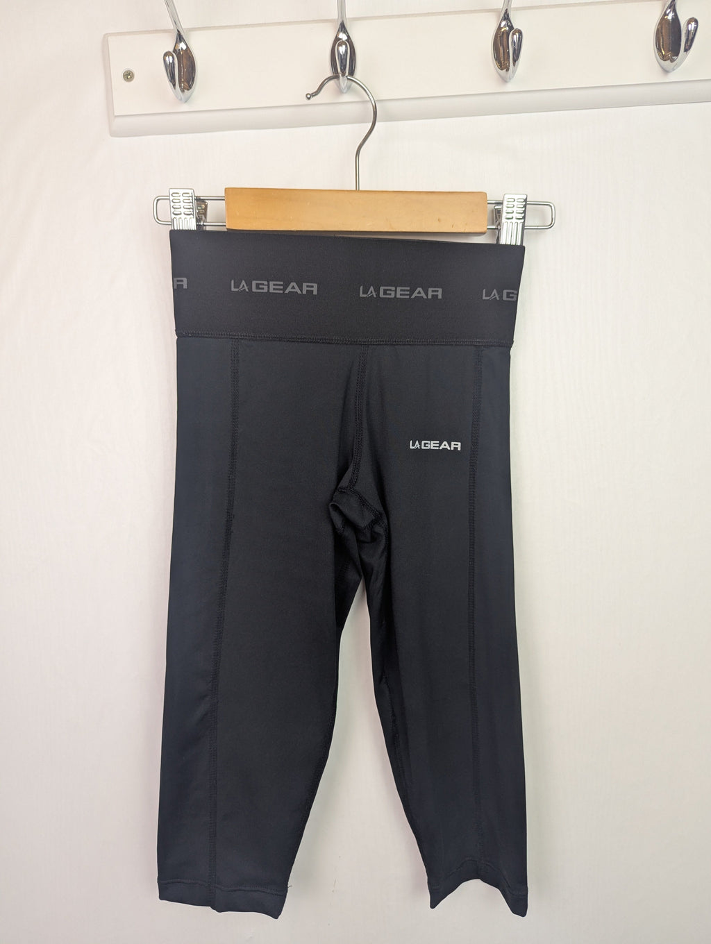 LA Gear Football Leggings - Unisex 5 - 6 Years - Little Ones Preloved. Second Hand Children's & Preloved Baby, Kids, Girls & Boys Clothes. UK online