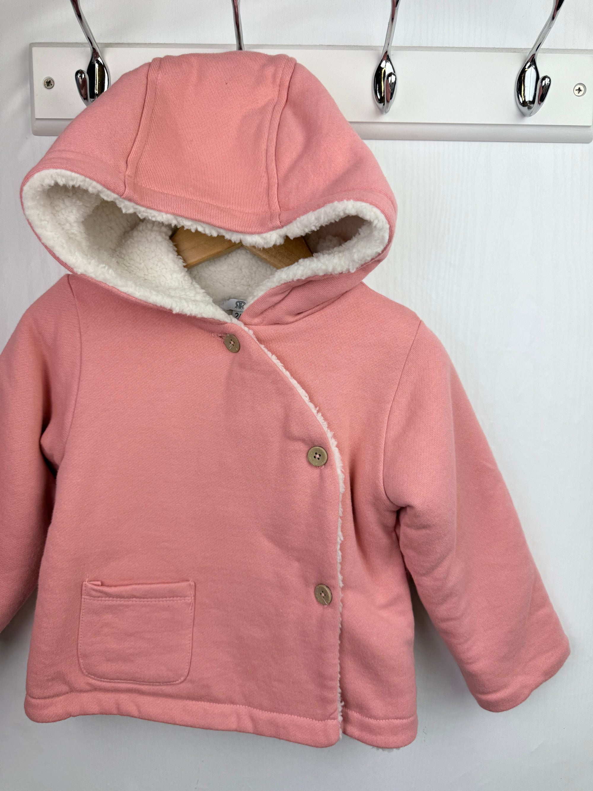 La Redout Fluffy Lined Hooded Coat - Girls 2 Years - Little Ones Preloved. Second Hand Children's & Preloved Baby, Kids, Girls & Boys Clothes. UK online