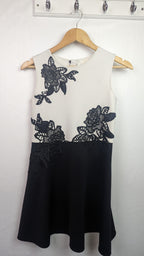 Lipsy London Black & White Dress - Girls 13 - 14 Years - Little Ones Preloved. Second Hand Children's & Preloved Baby, Kids, Girls & Boys Clothes. UK online