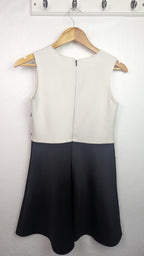 Lipsy London Black & White Dress - Girls 13 - 14 Years - Little Ones Preloved. Second Hand Children's & Preloved Baby, Kids, Girls & Boys Clothes. UK online