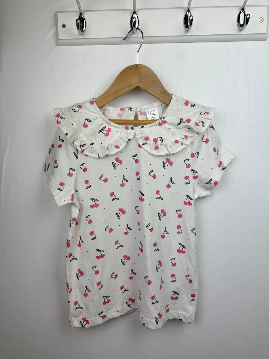 Little Kids Cherry Short Sleeve Top - Girls 8 - 9 Years - Little Ones Preloved. Second Hand Children's & Preloved Baby, Kids, Girls & Boys Clothes. UK online