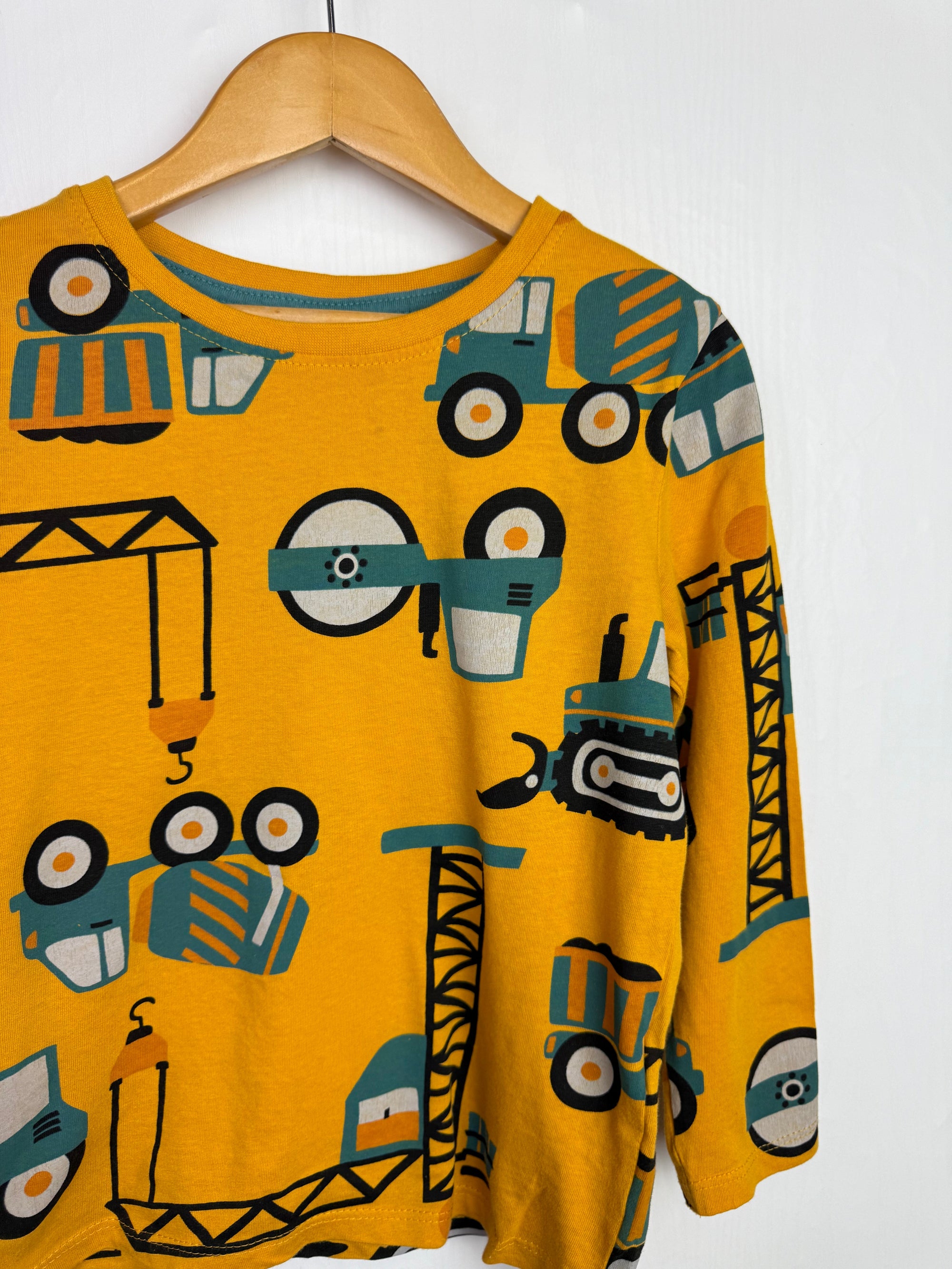 Little Kids Construction Top - Boys 5 - 6 Years - Little Ones Preloved. Second Hand Children's & Preloved Baby, Kids, Girls & Boys Clothes. UK online