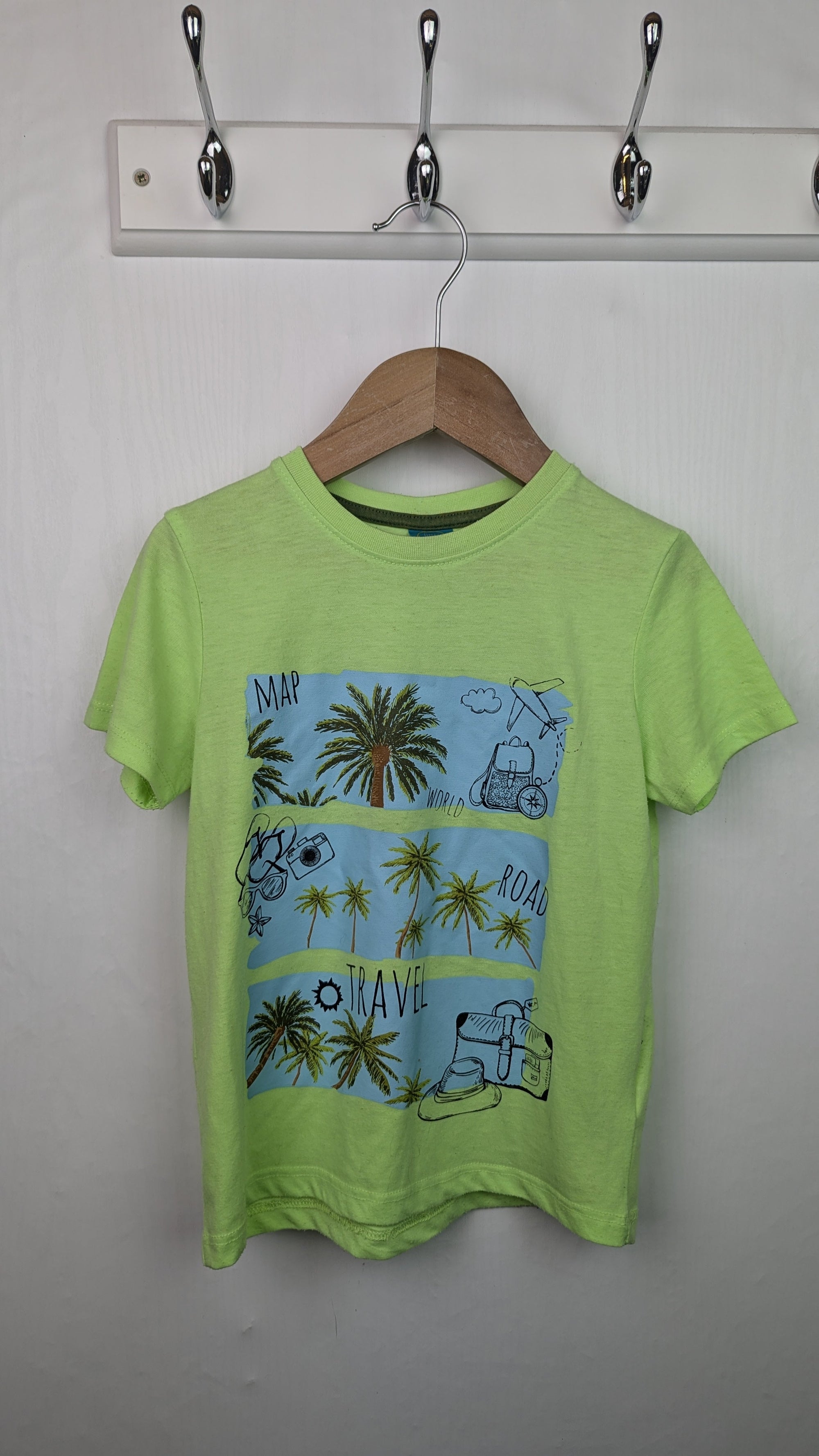 Little Kids Green Tropical Top - Boys 3 - 4 Years - Little Ones Preloved. Second Hand Children's & Preloved Baby, Kids, Girls & Boys Clothes. UK online
