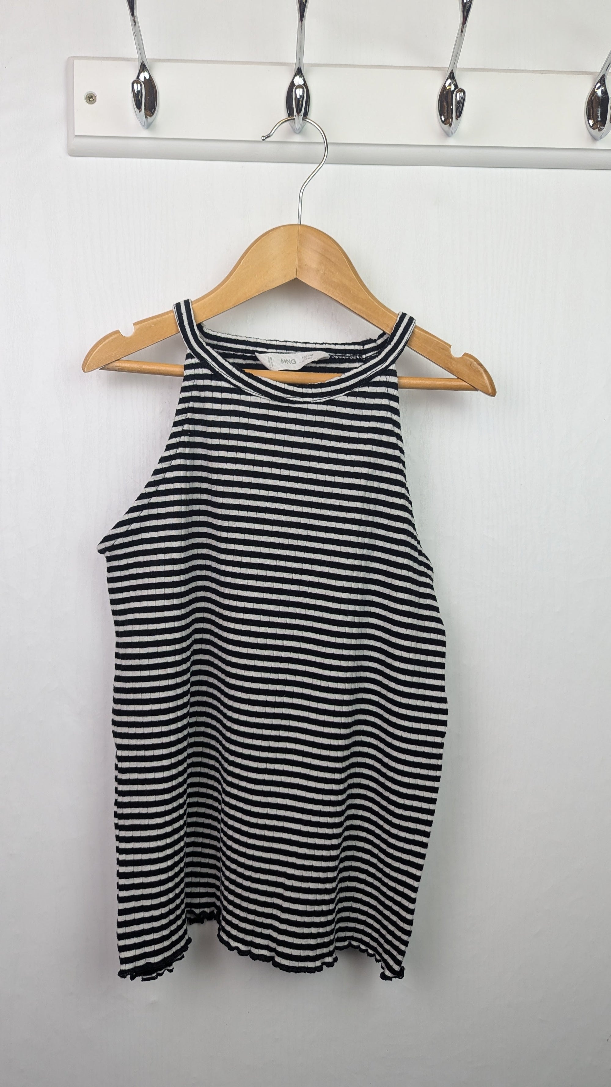 Mango Black & White Ribbed Strap Top - Girls 11 - 12 Years - Little Ones Preloved. Second Hand Children's & Preloved Baby, Kids, Girls & Boys Clothes. UK online