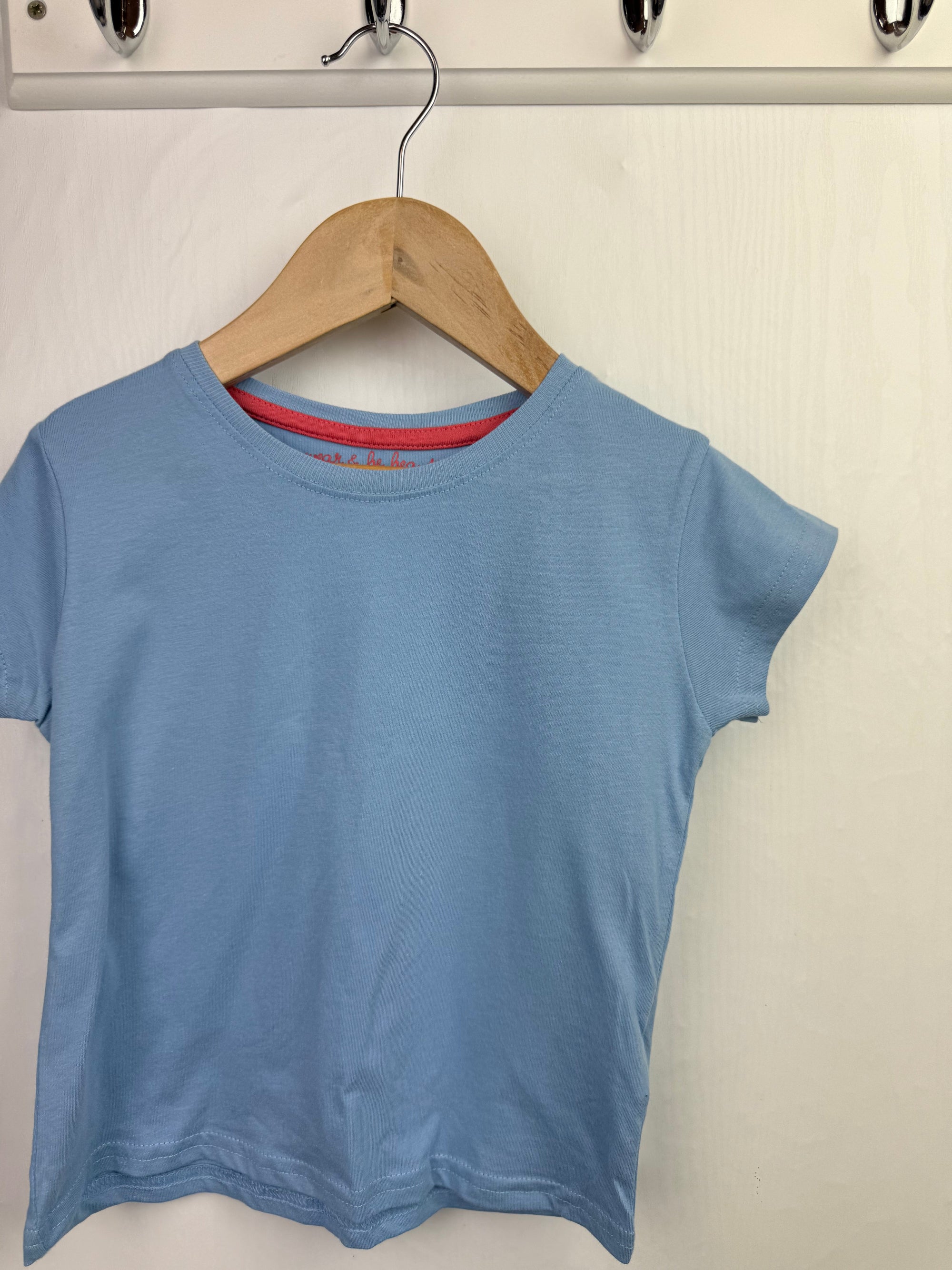 Marks & Spencer Blue Short Sleeve Top - Boys 5 Years - Little Ones Preloved. Second Hand Children's & Preloved Baby, Kids, Girls & Boys Clothes. UK online
