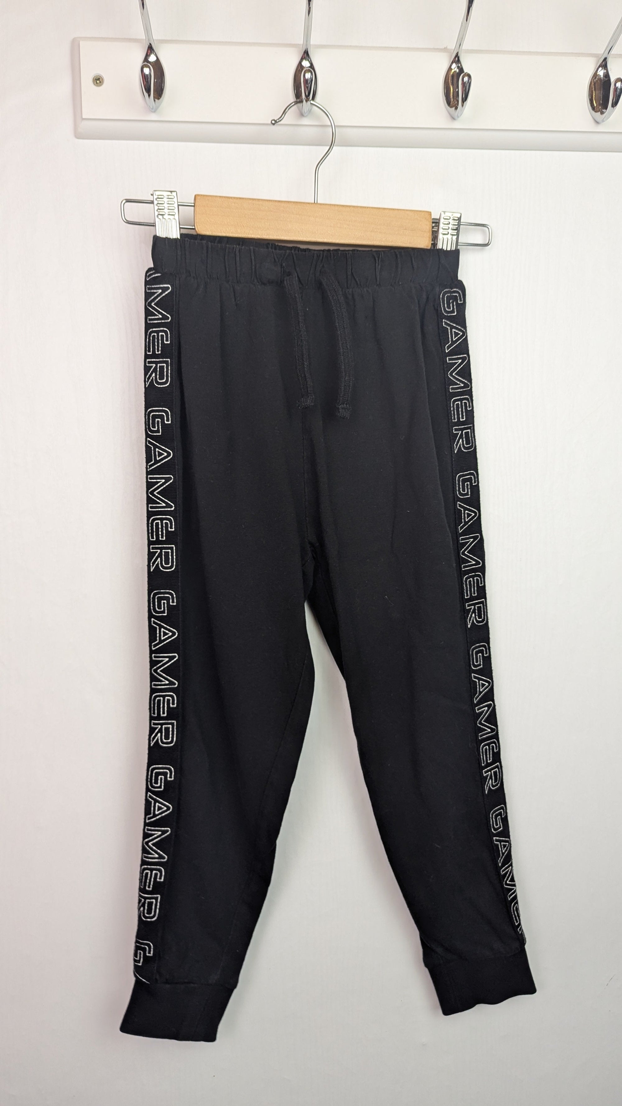 Matalan Black Gamer Pyjama Bottoms - Boys 6 Years - Little Ones Preloved. Second Hand Children's & Preloved Baby, Kids, Girls & Boys Clothes. UK online