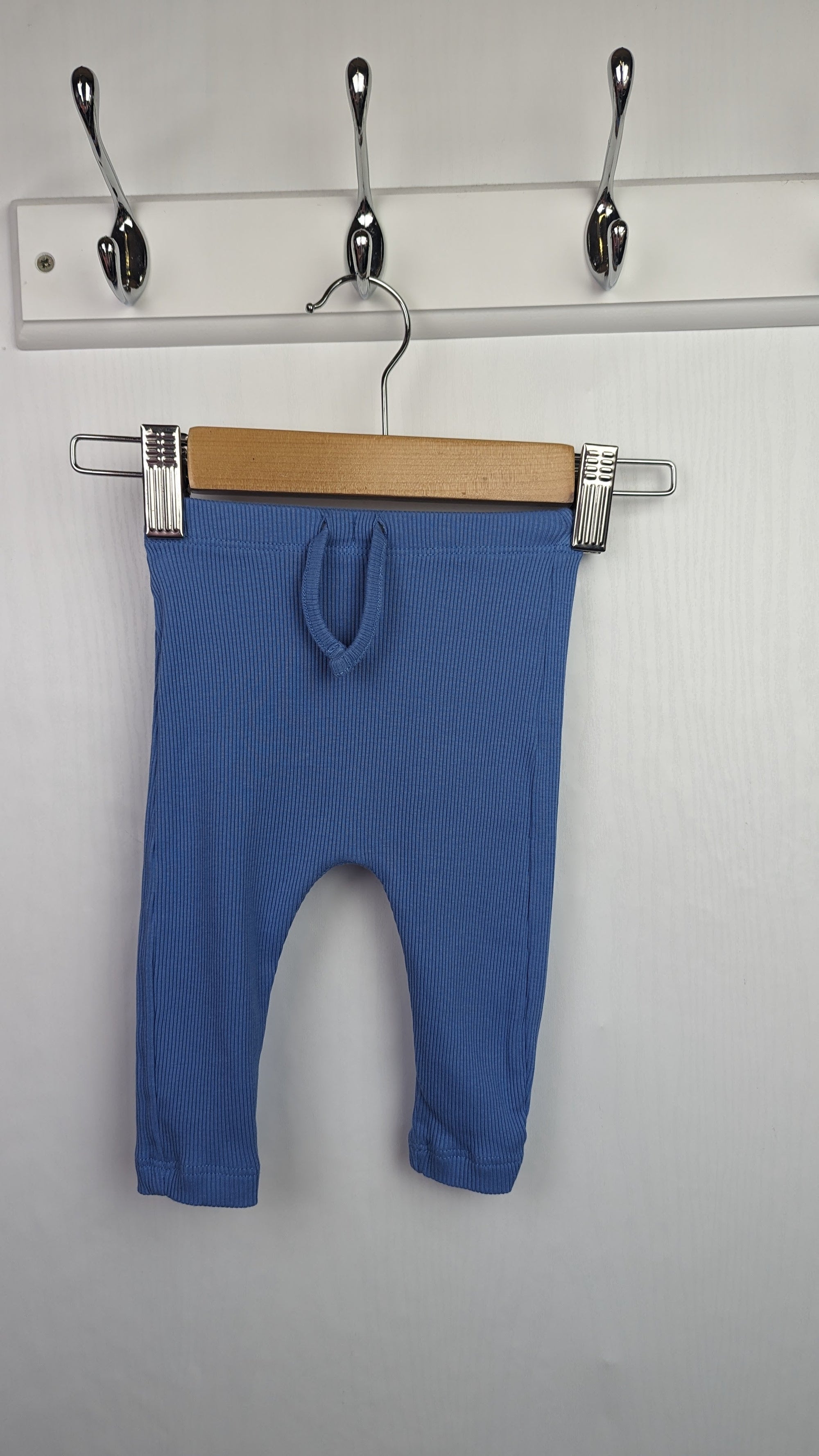 Matalan Blue Leggings - Unisex 0 - 3 Months - Little Ones Preloved. Second Hand Children's & Preloved Baby, Kids, Girls & Boys Clothes. UK online