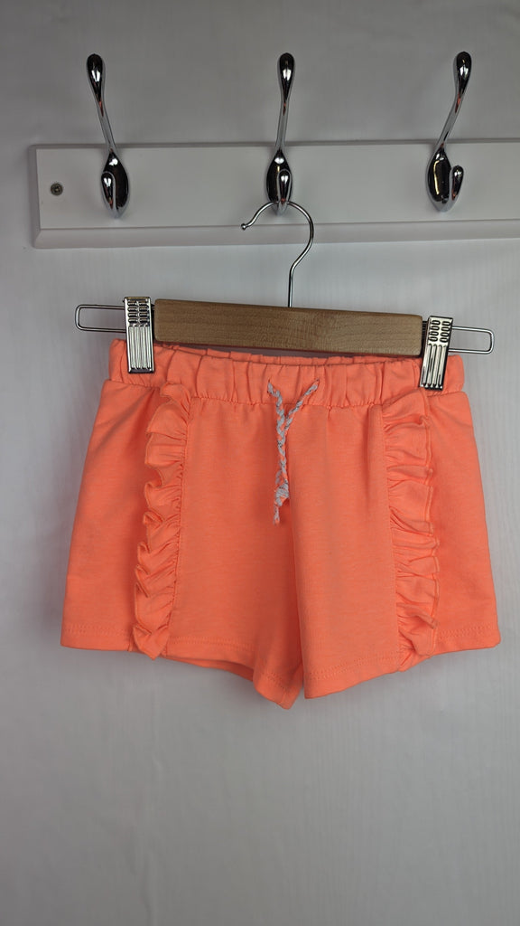 Matalan Bright Orange Shorts - Girls 3-4 Years Matalan Used, Preloved, Preworn Baby, Girls & Boys Clothes. Kids & Children's second hand Clothing UK Online. Cheap affordable. Brands including Next, Joules, Nutmeg Morrisons, TU, F&F, H&M.