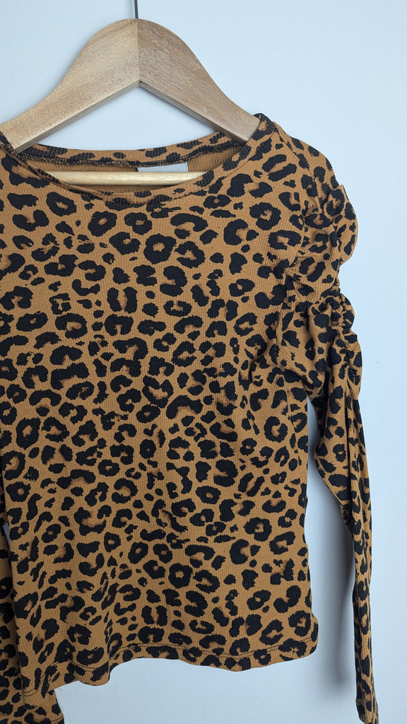 Matalan Cheetah Print Ruched Sleeve Long Sleeve Top - Girls 8 Years Little Ones Preloved Used, Preloved, Preworn Baby, Girls & Boys Clothes. Kids & Children's second hand Clothing UK Online. Cheap affordable. Brands including Next, Joules, Nutmeg Morrisons, TU, F&F, H&M.