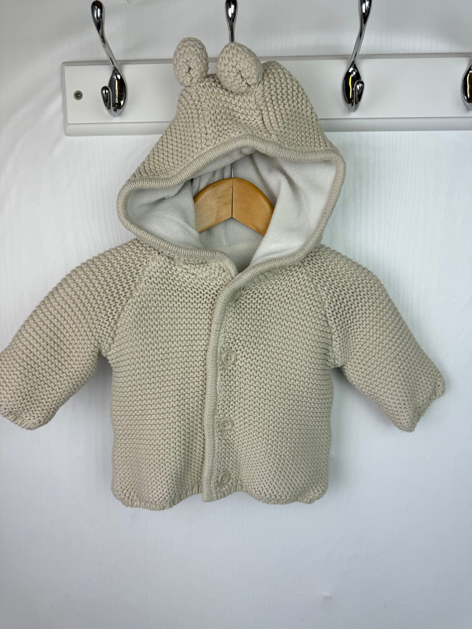 Matalan Cream Knit Cardigan - Unisex Newborn - Little Ones Preloved. Second Hand Children's & Preloved Baby, Kids, Girls & Boys Clothes. UK online