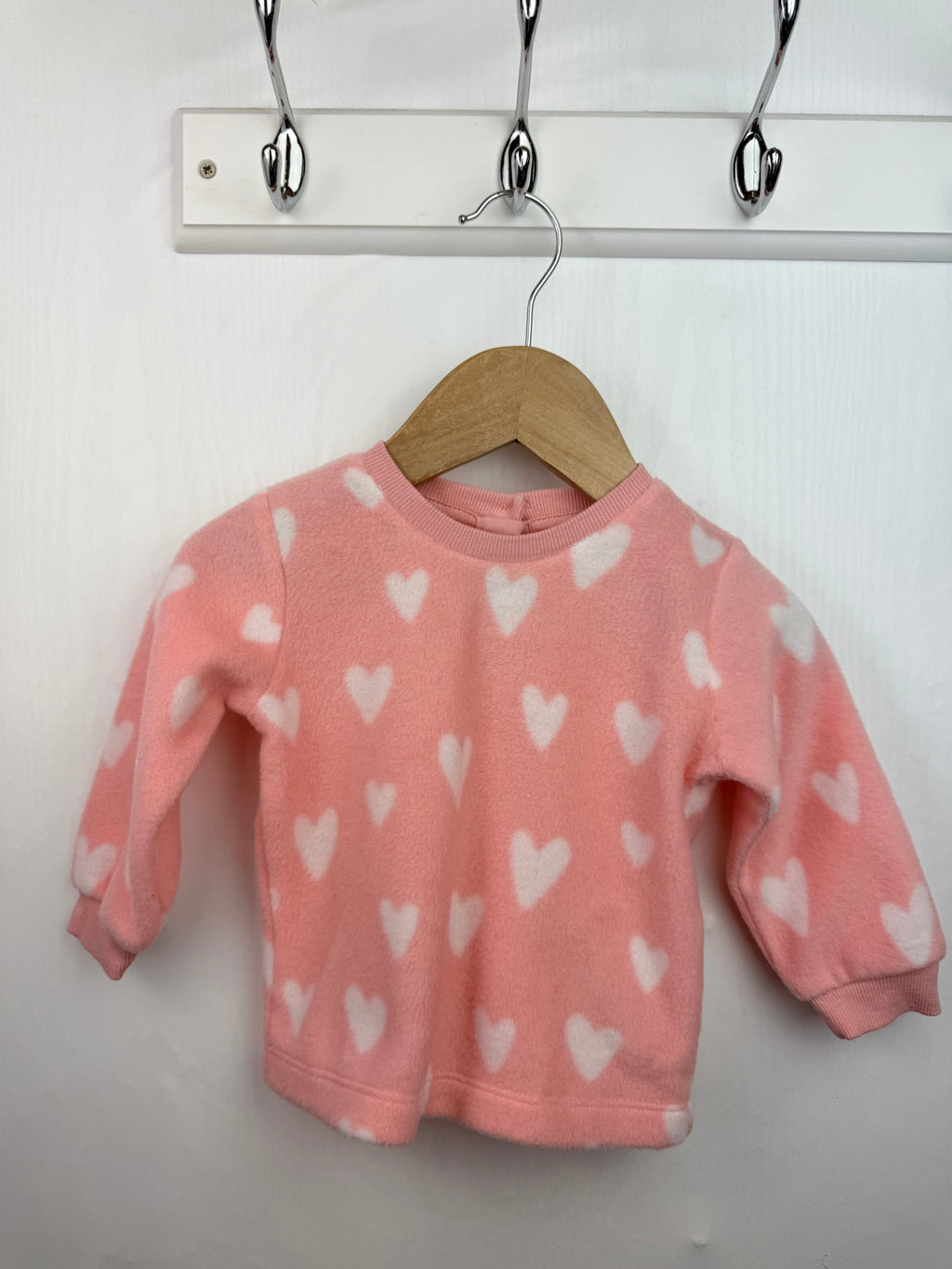 Matalan Fleece Heart Jumper - Baby Girls 6 - 9 Months - Little Ones Preloved. Second Hand Children's & Preloved Baby, Kids, Girls & Boys Clothes. UK online