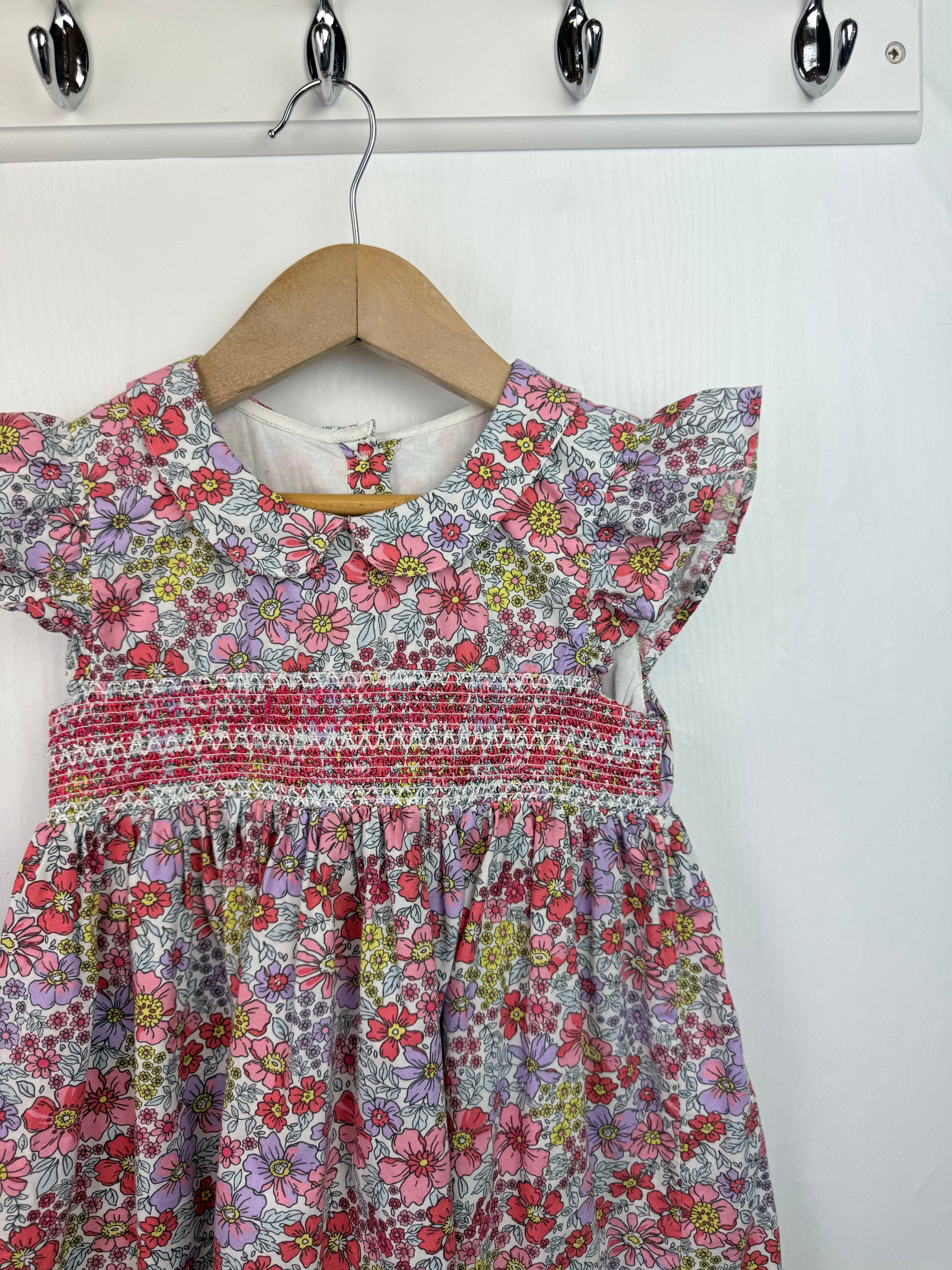 Matalan Floral Shirred Dress - Girls 4 - 5 Years - Little Ones Preloved. Second Hand Children's & Preloved Baby, Kids, Girls & Boys Clothes. UK online