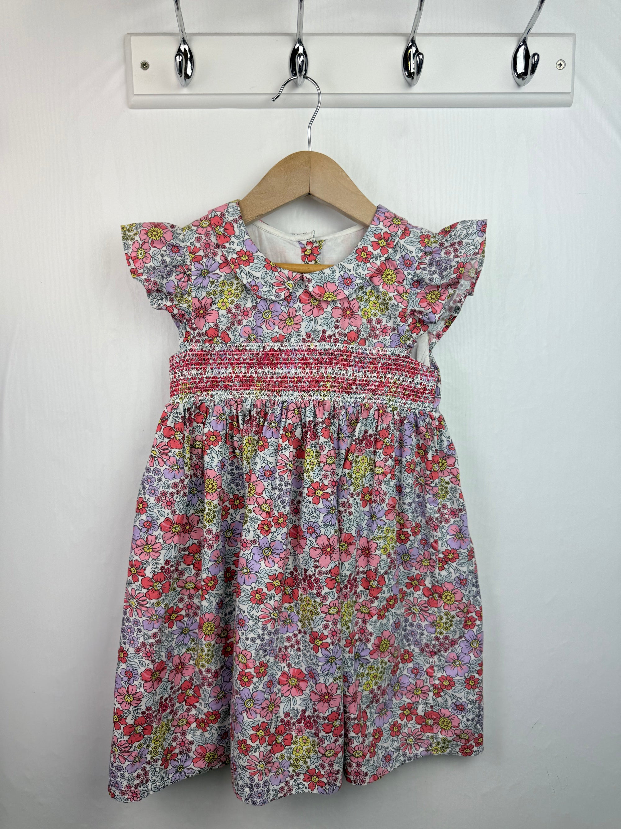 Matalan Floral Shirred Dress - Girls 4 - 5 Years - Little Ones Preloved. Second Hand Children's & Preloved Baby, Kids, Girls & Boys Clothes. UK online