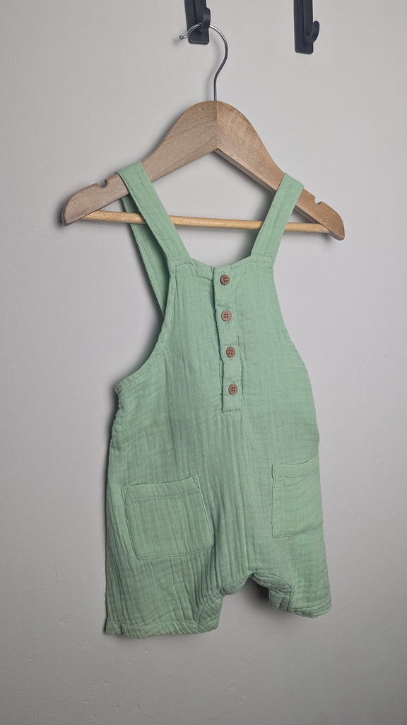 Matalan Green Muslin Romper - Boys 9-12 Months Little Ones Preloved Used, Preloved, Preworn & Second Hand Baby, Kids & Children's Clothing UK Online. Cheap affordable. Brands including Next, Joules, Nutmeg Morrisons, TU, F&F, H&M.