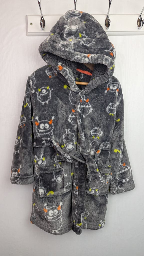 Matalan Grey Aliens Dressing Gown - Boys 4-5 Years Little Ones Preloved Used, Preloved, Preworn & Second Hand Baby, Kids & Children's Clothing UK Online. Cheap affordable. Brands including Next, Joules, Nutmeg Morrisons, TU, F&F, H&M.