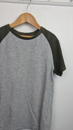 Matalan Grey & Green Short Sleeve Top - Boys 10 Years - Little Ones Preloved. Second Hand Children's & Preloved Baby, Kids, Girls & Boys Clothes. UK online