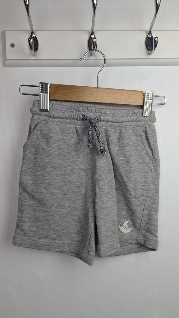 Matalan Grey Jersey Shorts - Boys 2-3 Years Little Ones Preloved Used, Preloved, Preworn Baby, Girls & Boys Clothes. Kids & Children's second hand Clothing UK Online. Cheap affordable. Brands including Next, Joules, Nutmeg Morrisons, TU, F&F, H&M.