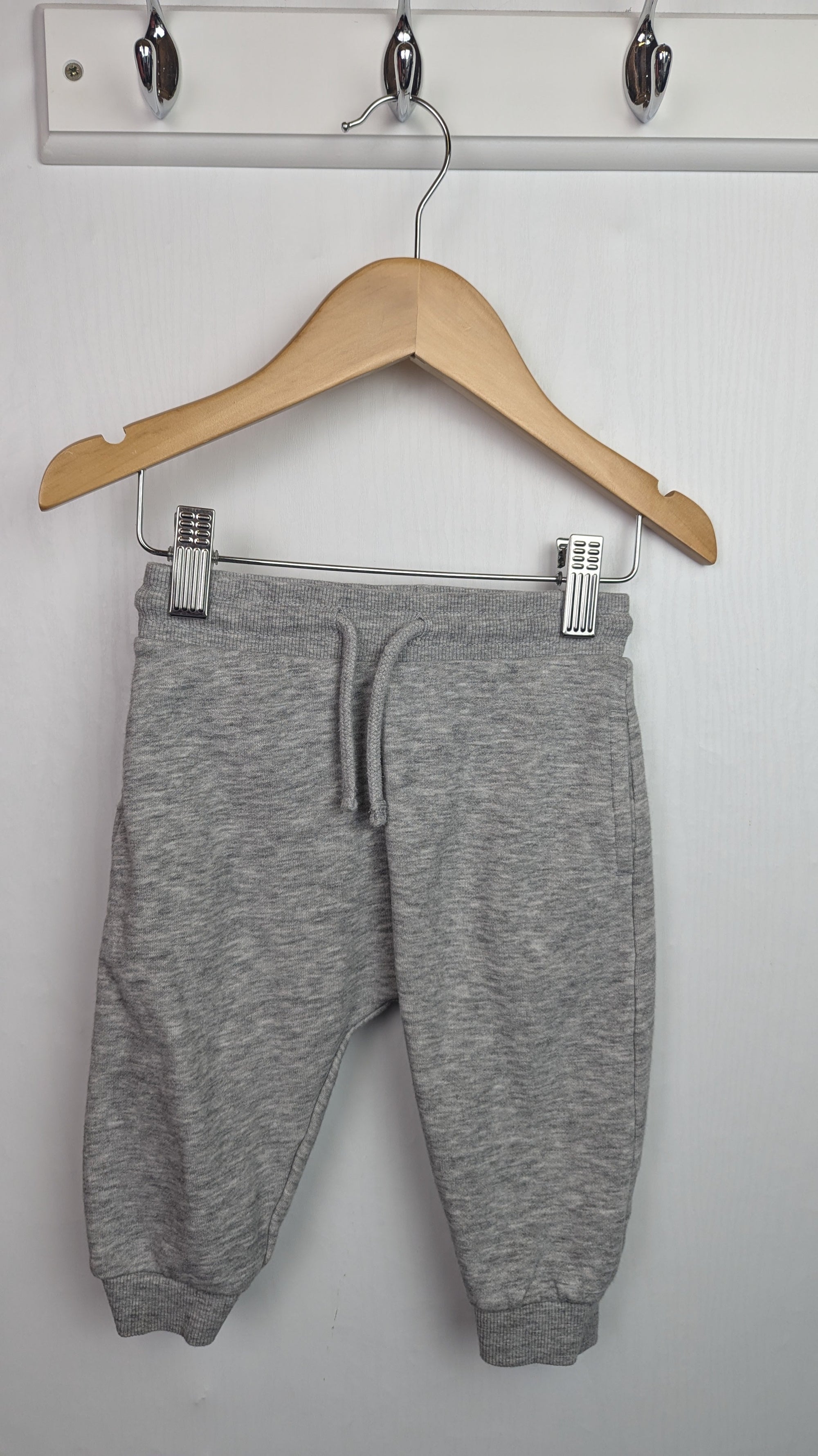 Matalan Grey Jogging Bottoms - Boys 9 - 12 Months - Little Ones Preloved. Second Hand Children's & Preloved Baby, Kids, Girls & Boys Clothes. UK online