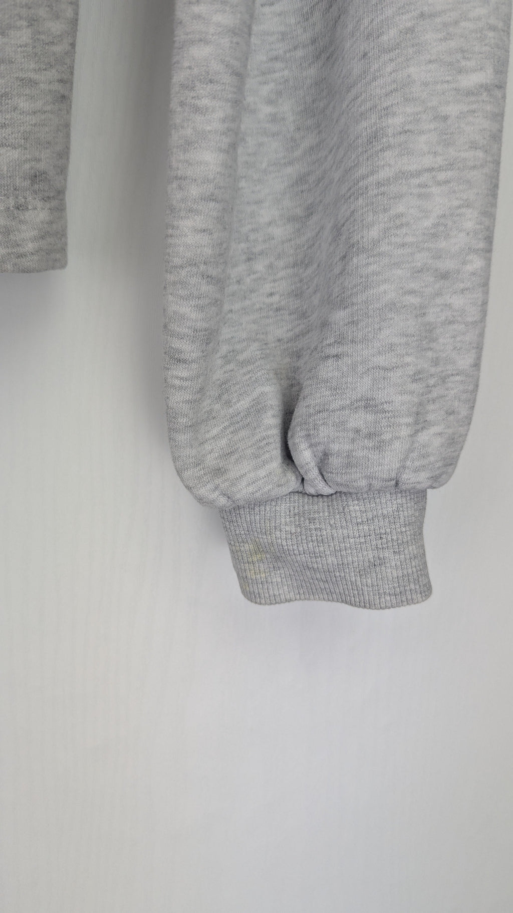 Matalan Grey & pink sequin crop jumper - Girls 10 Years - Little Ones Preloved. Second Hand Children's & Preloved Baby, Kids, Girls & Boys Clothes. UK online