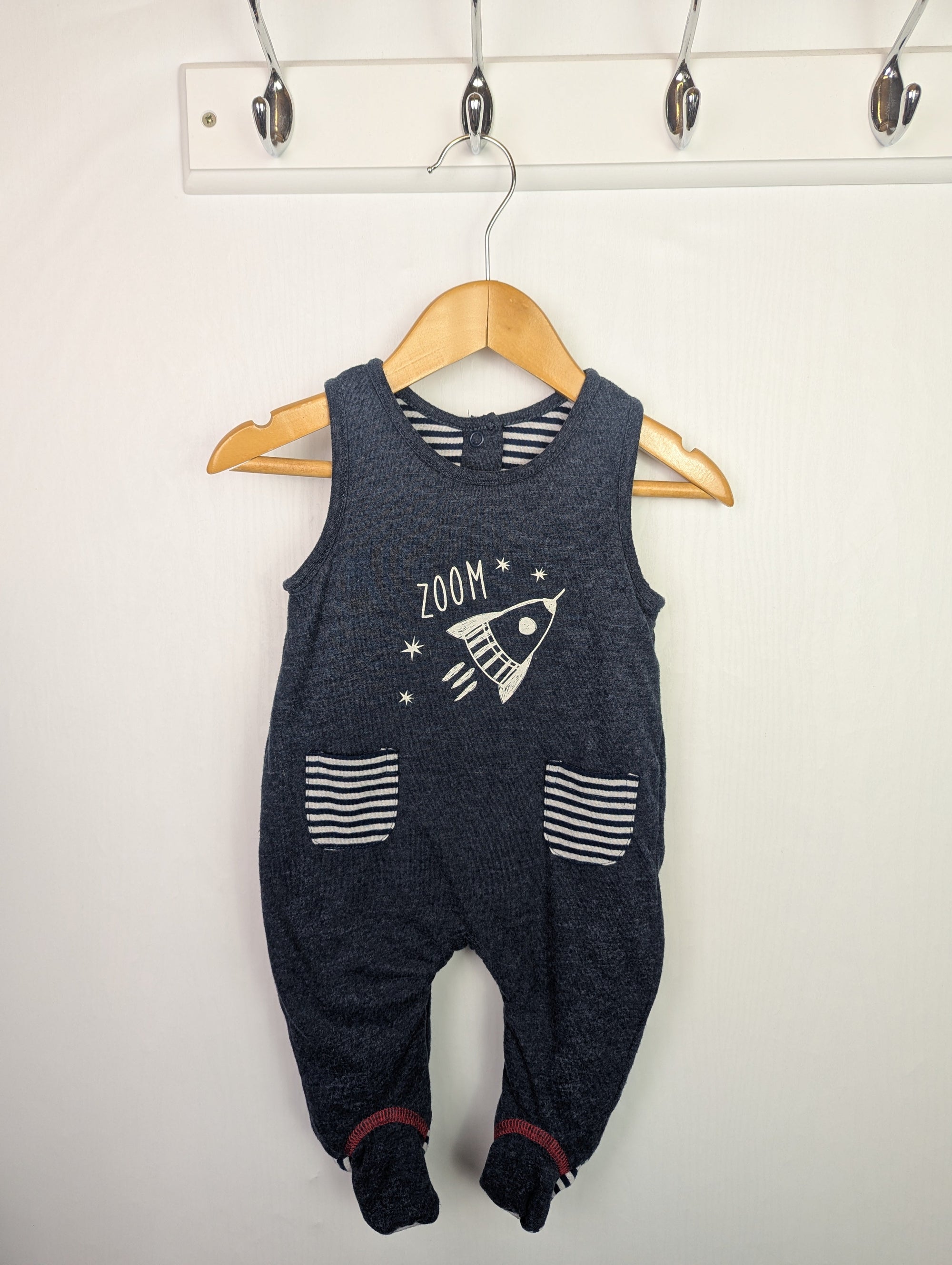 Matalan Grey Rocket Romper - Boys Newborn - Little Ones Preloved. Second Hand Children's & Preloved Baby, Kids, Girls & Boys Clothes. UK online