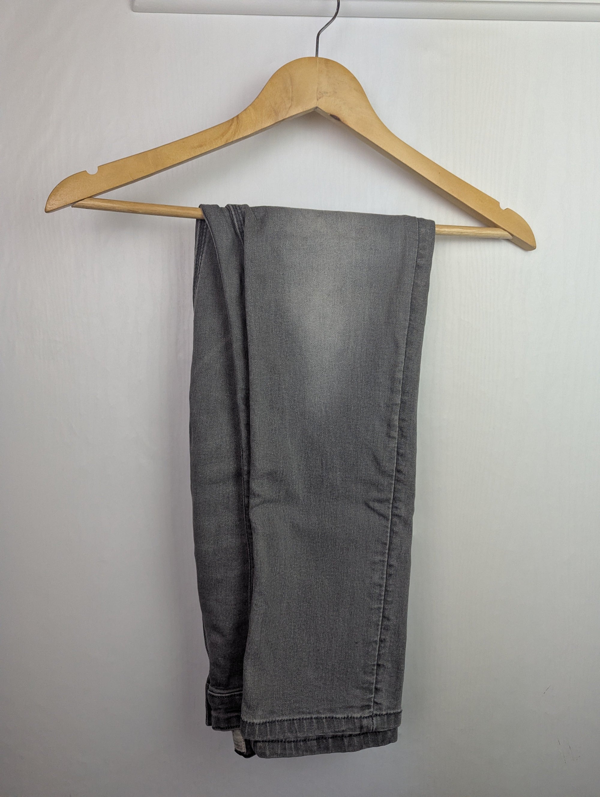 Matalan Grey Straight Jeans - Boys 15 Years - Little Ones Preloved. Second Hand Children's & Preloved Baby, Kids, Girls & Boys Clothes. UK online