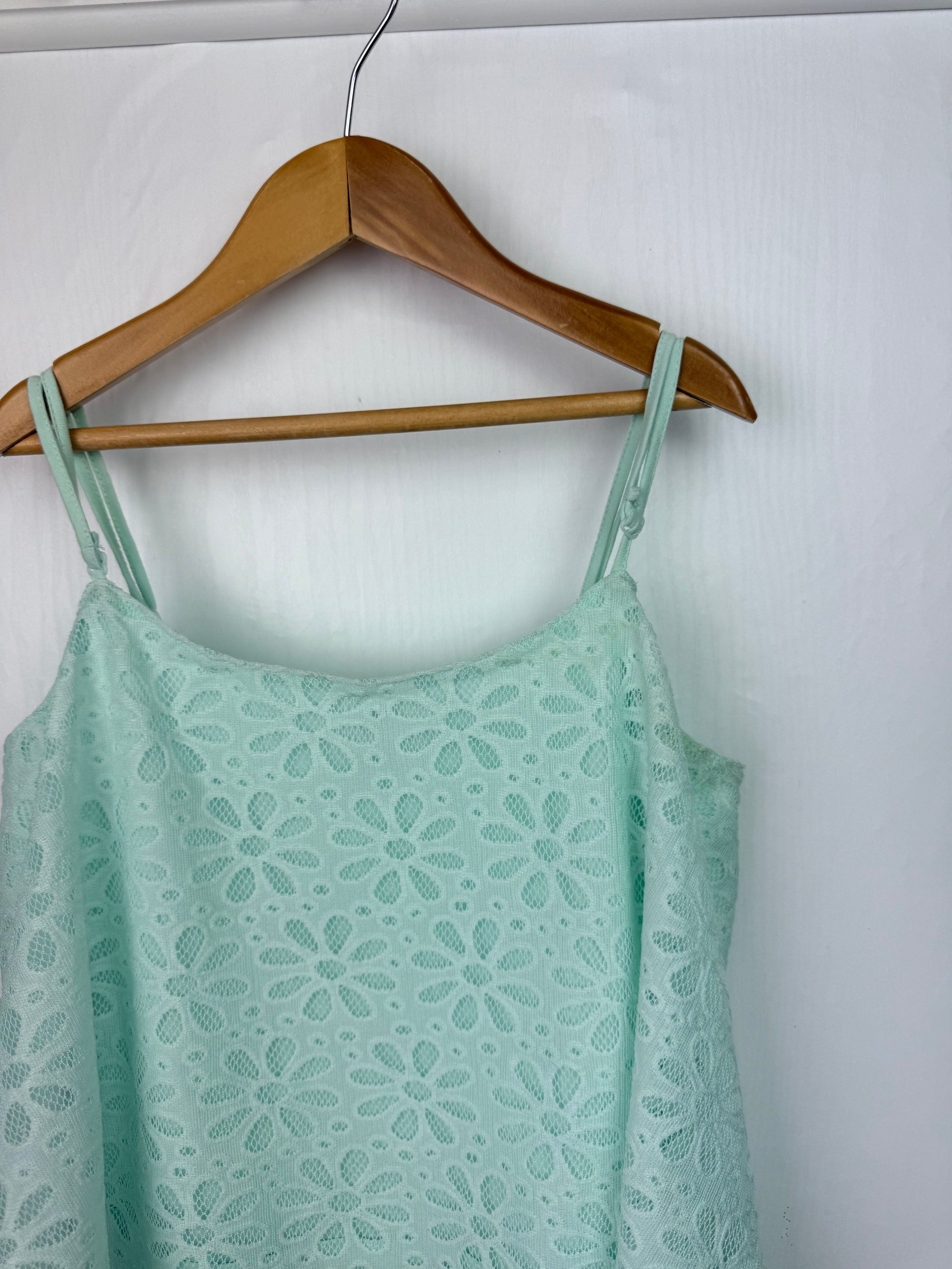 Matalan Mint Mesh Top - Girls 12 - 13 Years - Little Ones Preloved. Second Hand Children's & Preloved Baby, Kids, Girls & Boys Clothes. UK online
