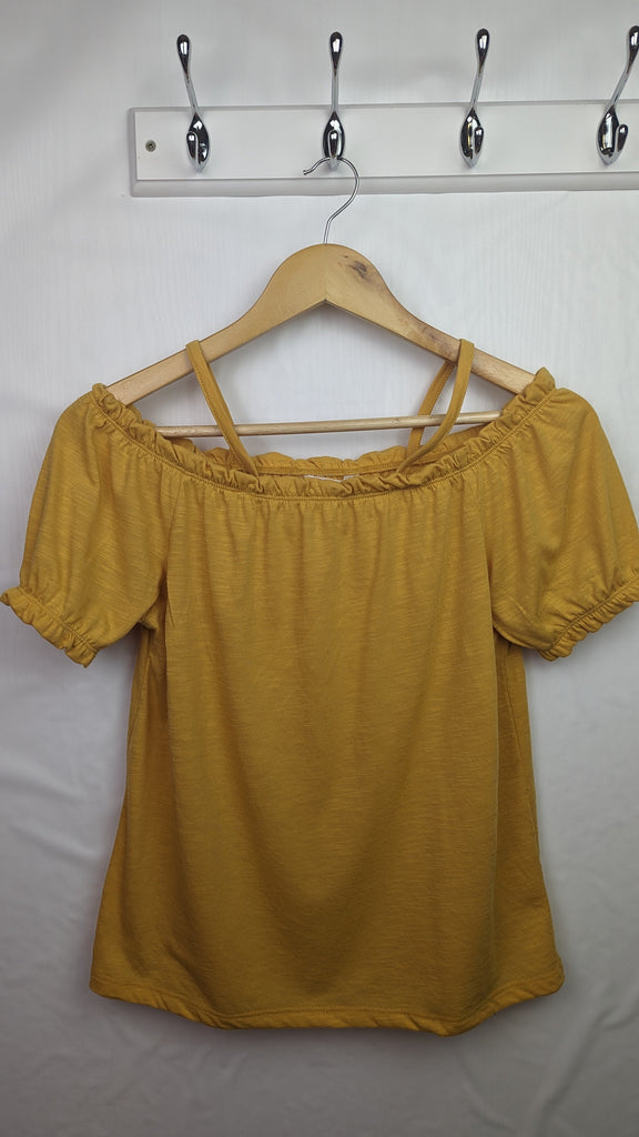 Matalan Mustard Top 13 Years Matalan Used, Preloved, Preworn Baby, Girls & Boys Clothes. Kids & Children's second hand Clothing UK Online. Cheap affordable. Brands including Next, Joules, Nutmeg Morrisons, TU, F&F, H&M.