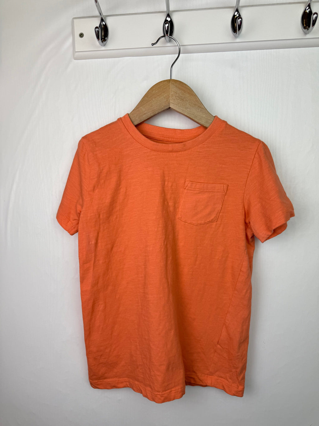 Matalan Orange Pocket Top - Boys 9 Years - Little Ones Preloved. Second Hand Children's & Preloved Baby, Kids, Girls & Boys Clothes. UK online