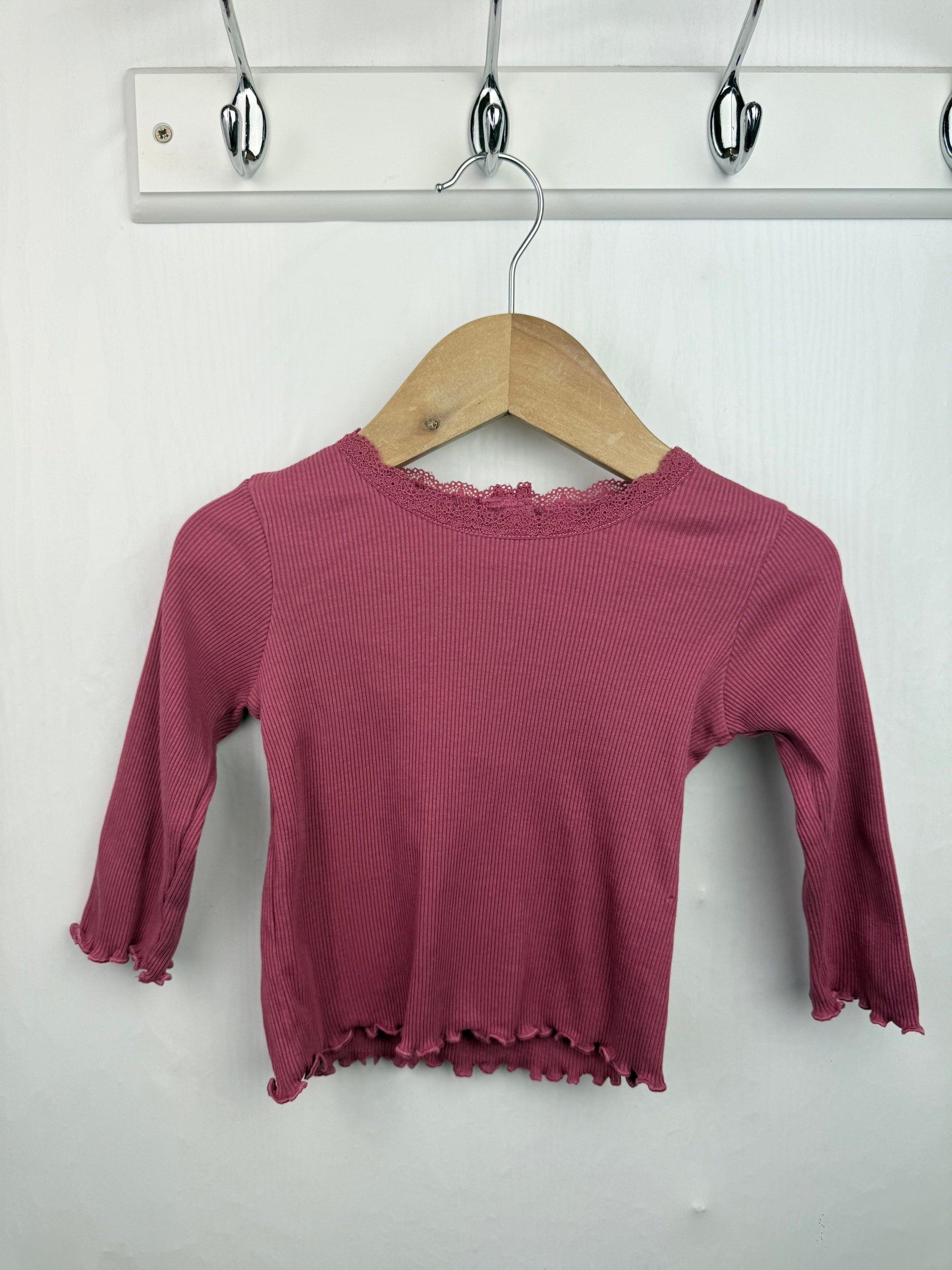 Matalan Ribbed Long Sleeve Top - Girls 6 - 9 Months - Little Ones Preloved. Second Hand Children's & Preloved Baby, Kids, Girls & Boys Clothes. UK online