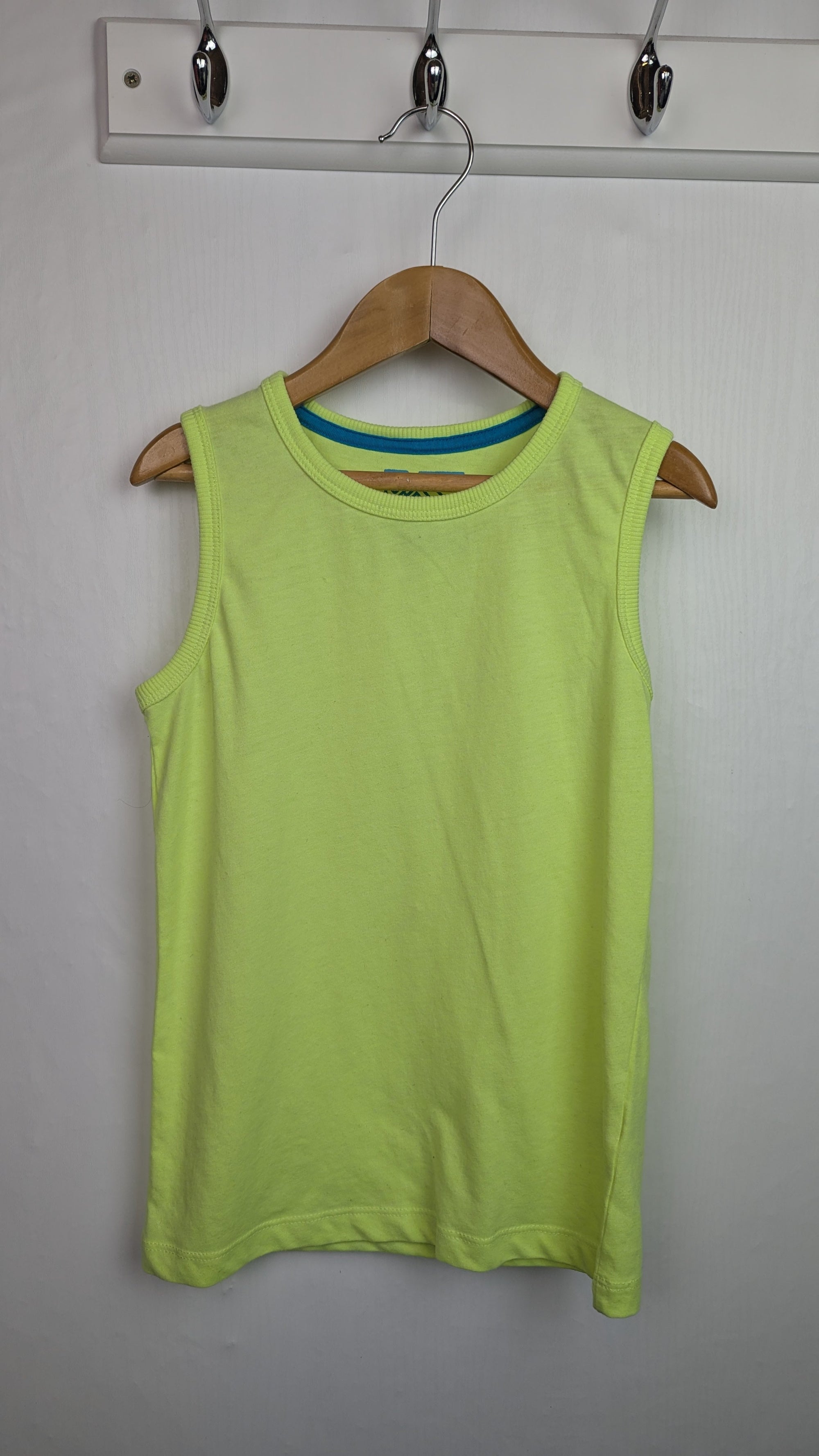 Matalan Yellow Sleeveless Top - Boys 7 Years - Little Ones Preloved. Second Hand Children's & Preloved Baby, Kids, Girls & Boys Clothes. UK online