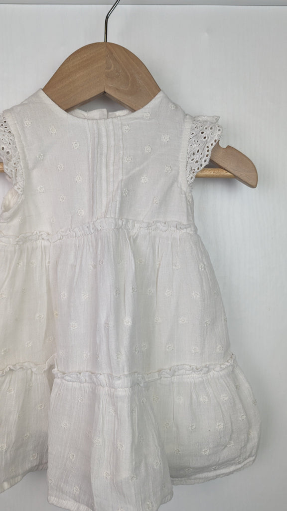 M&Co Ivory Floral Dress - Baby Girls 0-3 Months M&Co Used, Preloved, Preworn & Second Hand Baby, Kids & Children's Clothing UK Online. Cheap affordable. Brands including Next, Joules, Nutmeg Morrisons, TU, F&F, H&M.