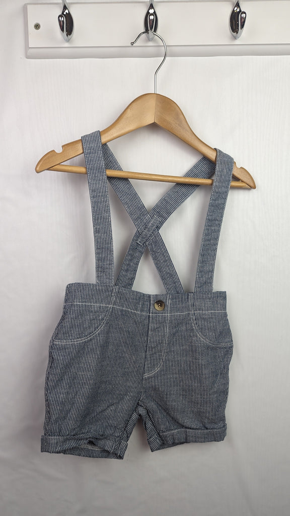 Mini Club Shorts with Braces 3-6m Mini club Used, Preloved, Preworn & Second Hand Baby, Kids & Children's Clothing UK Online. Cheap affordable. Brands including Next, Joules, Nutmeg Morrisons, TU, F&F, H&M.