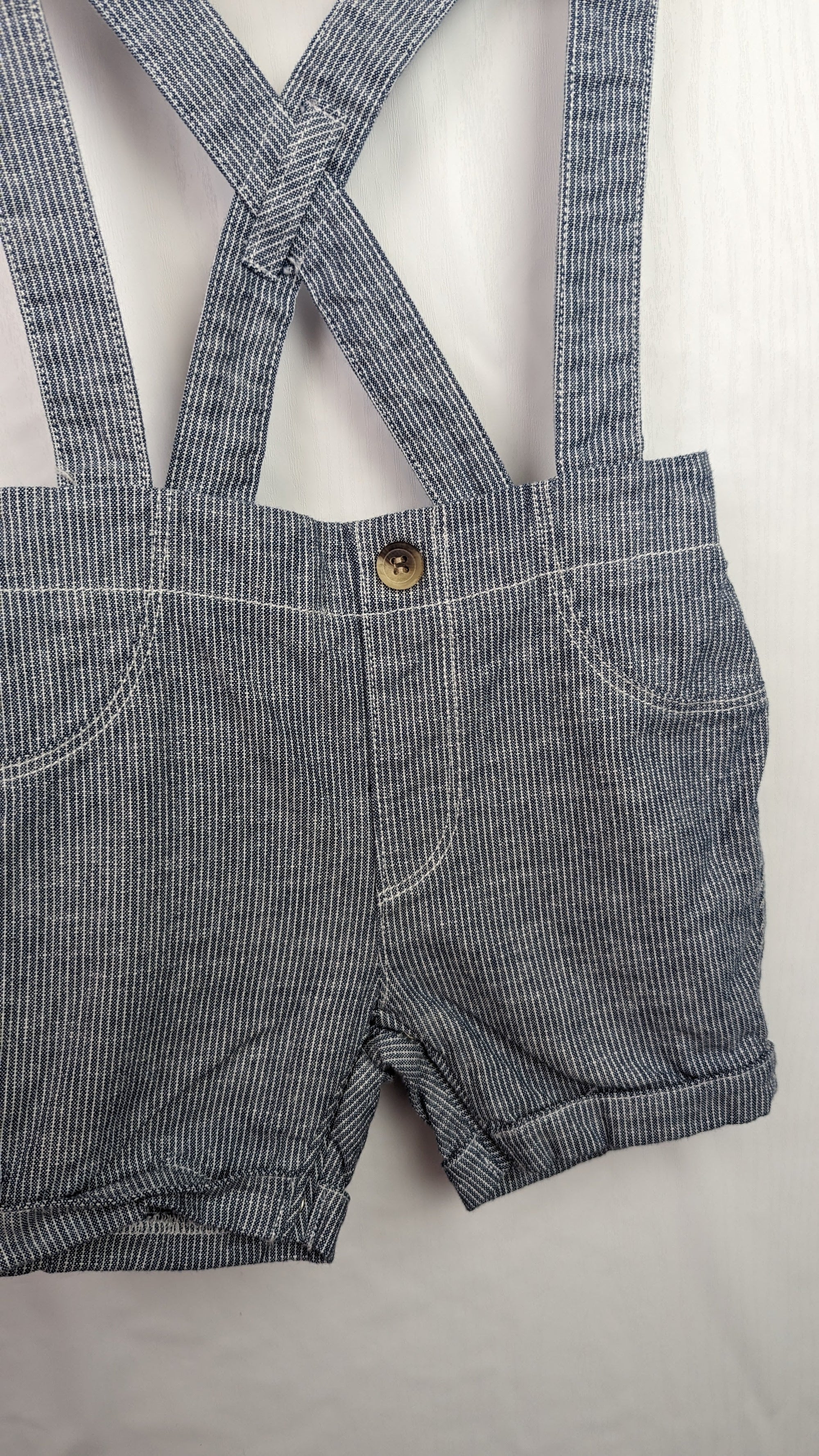 Mini Club Shorts with Braces - Boys 3 - 6 Months - Little Ones Preloved. Second Hand Children's & Preloved Baby, Kids, Girls & Boys Clothes. UK online