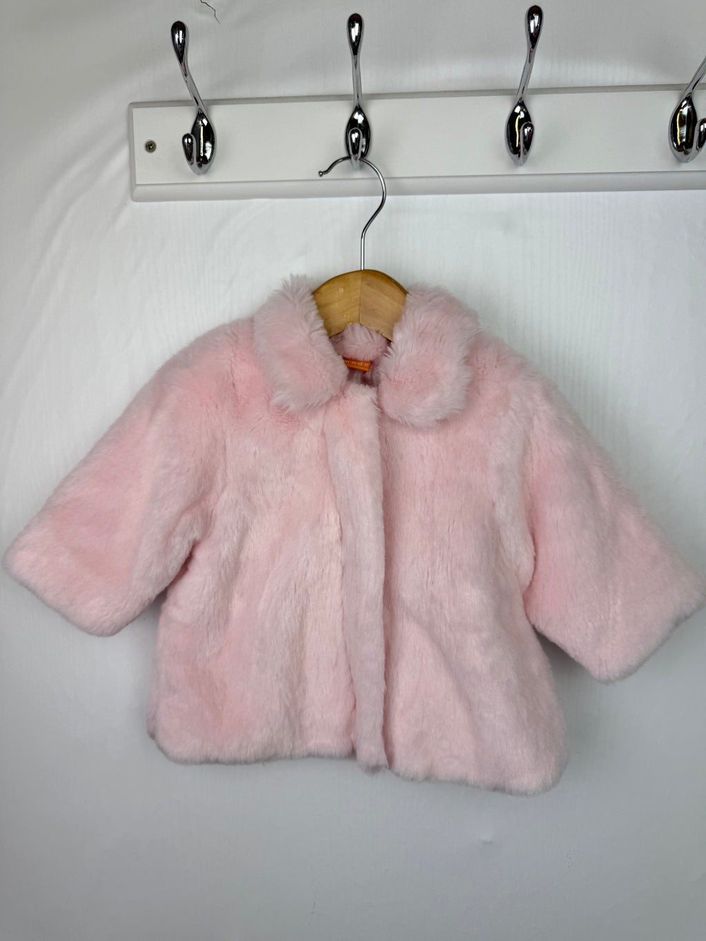 Mini Mode Pink Fluffy Coat - Baby Girls 0 - 3 Months - Little Ones Preloved. Second Hand Children's & Preloved Baby, Kids, Girls & Boys Clothes. UK online