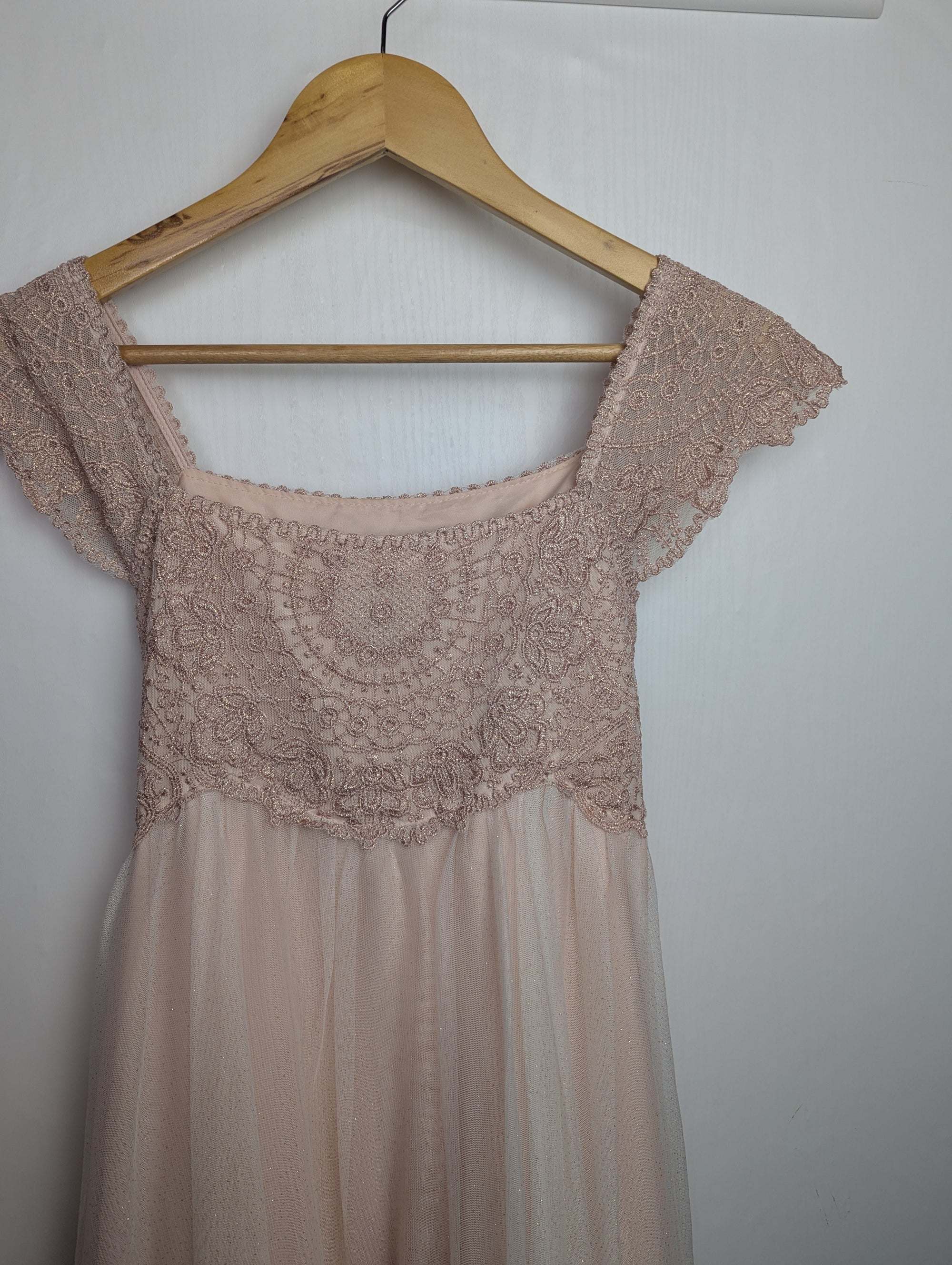 Monsoon Pink & Gold Bridesmaid Dress - Girls 12 - 13 Years - Little Ones Preloved. Second Hand Children's & Preloved Baby, Kids, Girls & Boys Clothes. UK online