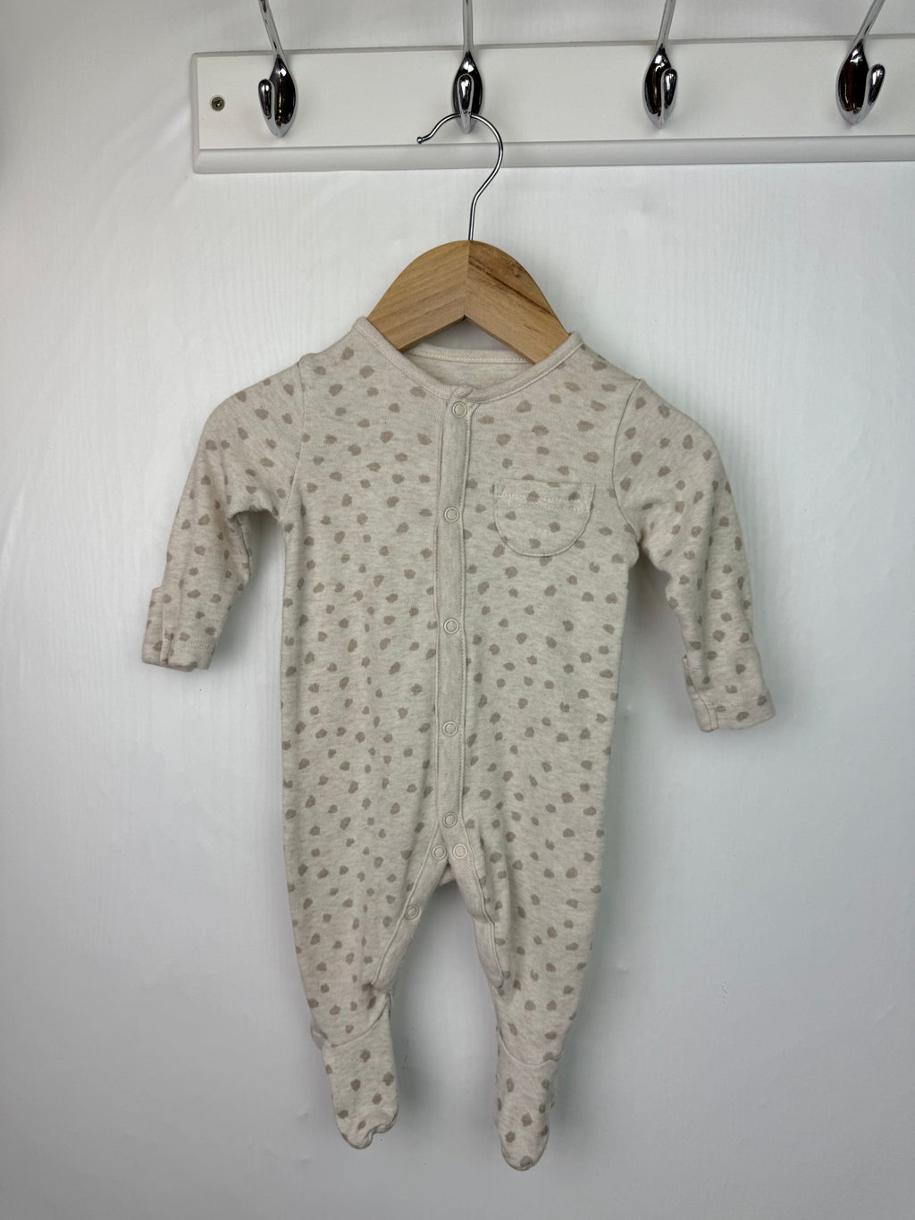 Mothercare Animal Print Sleepsuit - Unisex 0 - 1 Month - Little Ones Preloved. Second Hand Children's & Preloved Baby, Kids, Girls & Boys Clothes. UK online