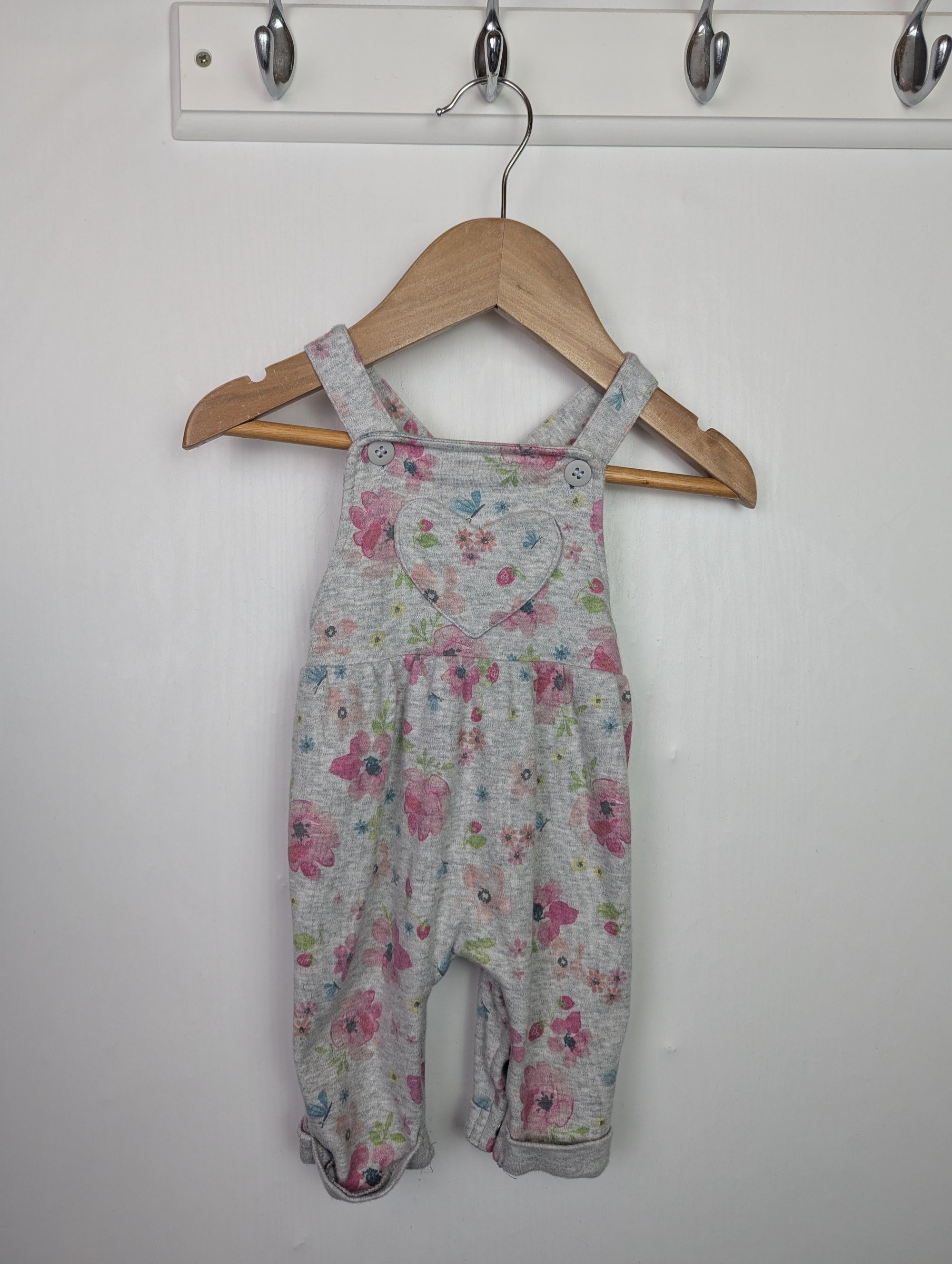 Mothercare Floral Romper - Girls 0 - 3 Months - Little Ones Preloved. Second Hand Children's & Preloved Baby, Kids, Girls & Boys Clothes. UK online