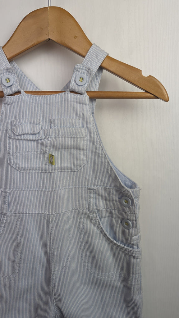 Mothercare Light Blue Dungarees 0-3m Mothercare Used, Preloved, Preworn & Second Hand Baby, Kids & Children's Clothing UK Online. Cheap affordable. Brands including Next, Joules, Nutmeg Morrisons, TU, F&F, H&M.