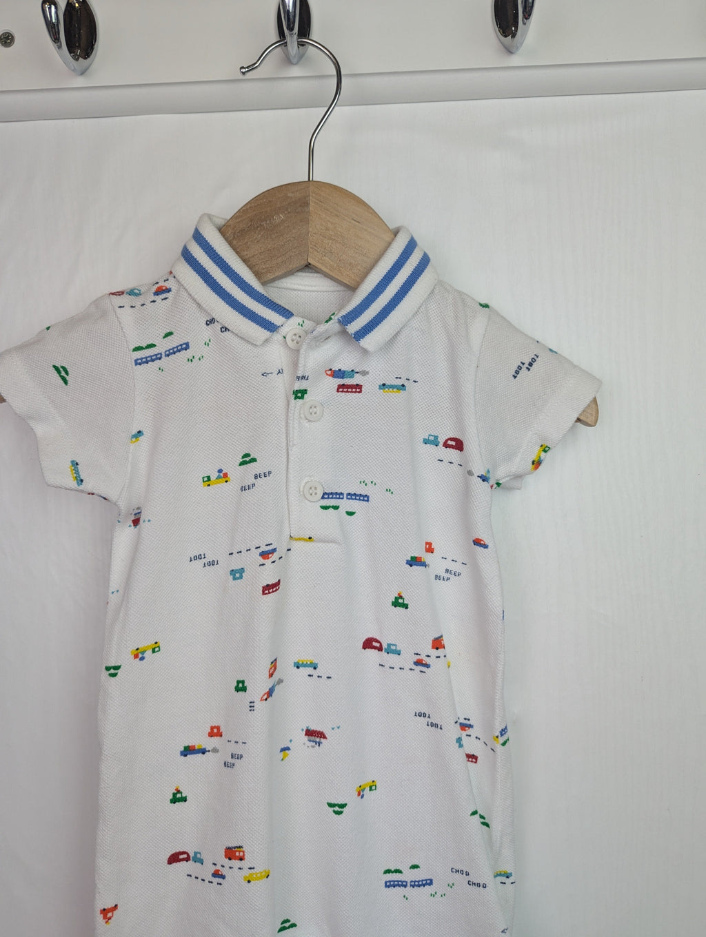 Mothercare Vehicles Romper - Boys 3 - 6 Months - Little Ones Preloved. Second Hand Children's & Preloved Baby, Kids, Girls & Boys Clothes. UK online