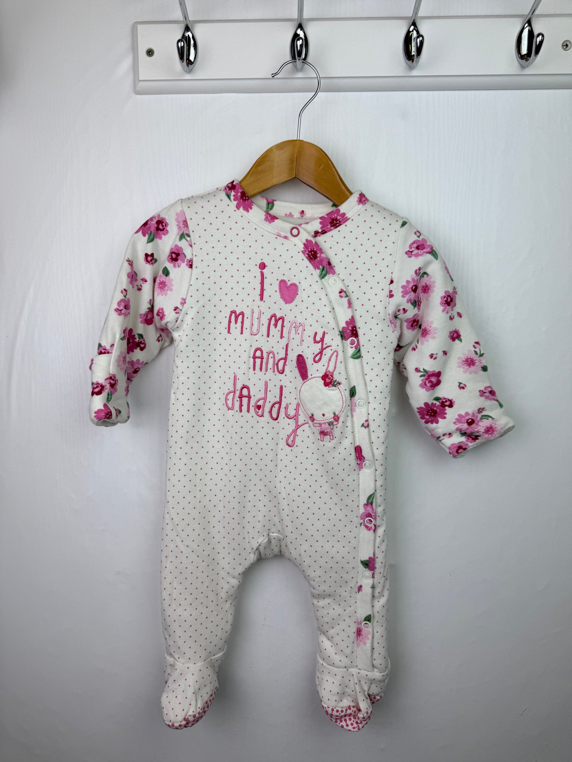 Mothervare Mummy & Daddy Padded Sleepsuit - Girls 3 - 6 Months - Little Ones Preloved. Second Hand Children's & Preloved Baby, Kids, Girls & Boys Clothes. UK online