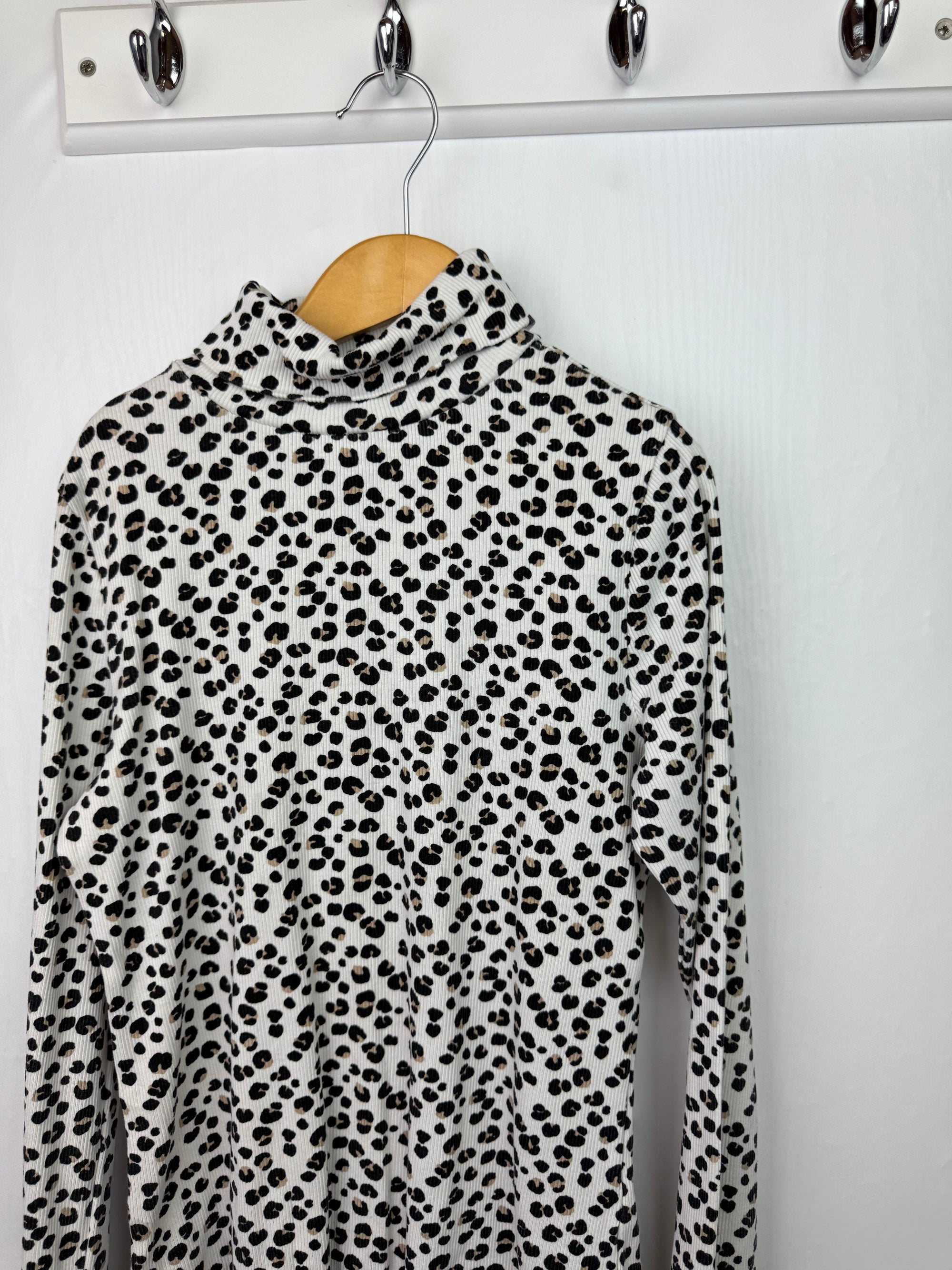 M&S Animal Print Ribbed Top - Girls 10 - 11 Years - Little Ones Preloved. Second Hand Children's & Preloved Baby, Kids, Girls & Boys Clothes. UK online