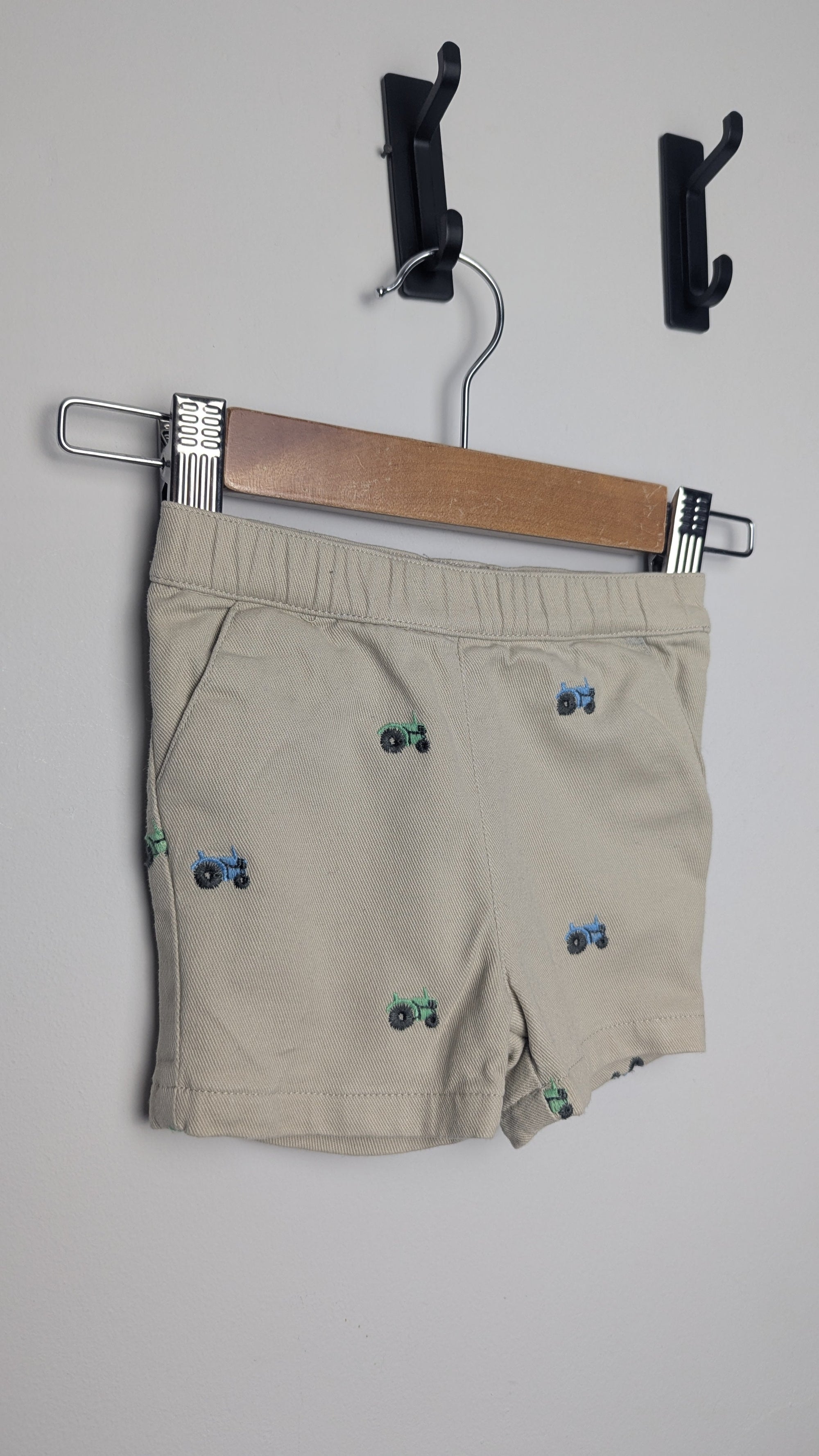 M&S Beige Tractor Shorts - Baby Boys 3 - 6 Months - Little Ones Preloved. Second Hand Children's & Preloved Baby, Kids, Girls & Boys Clothes. UK online