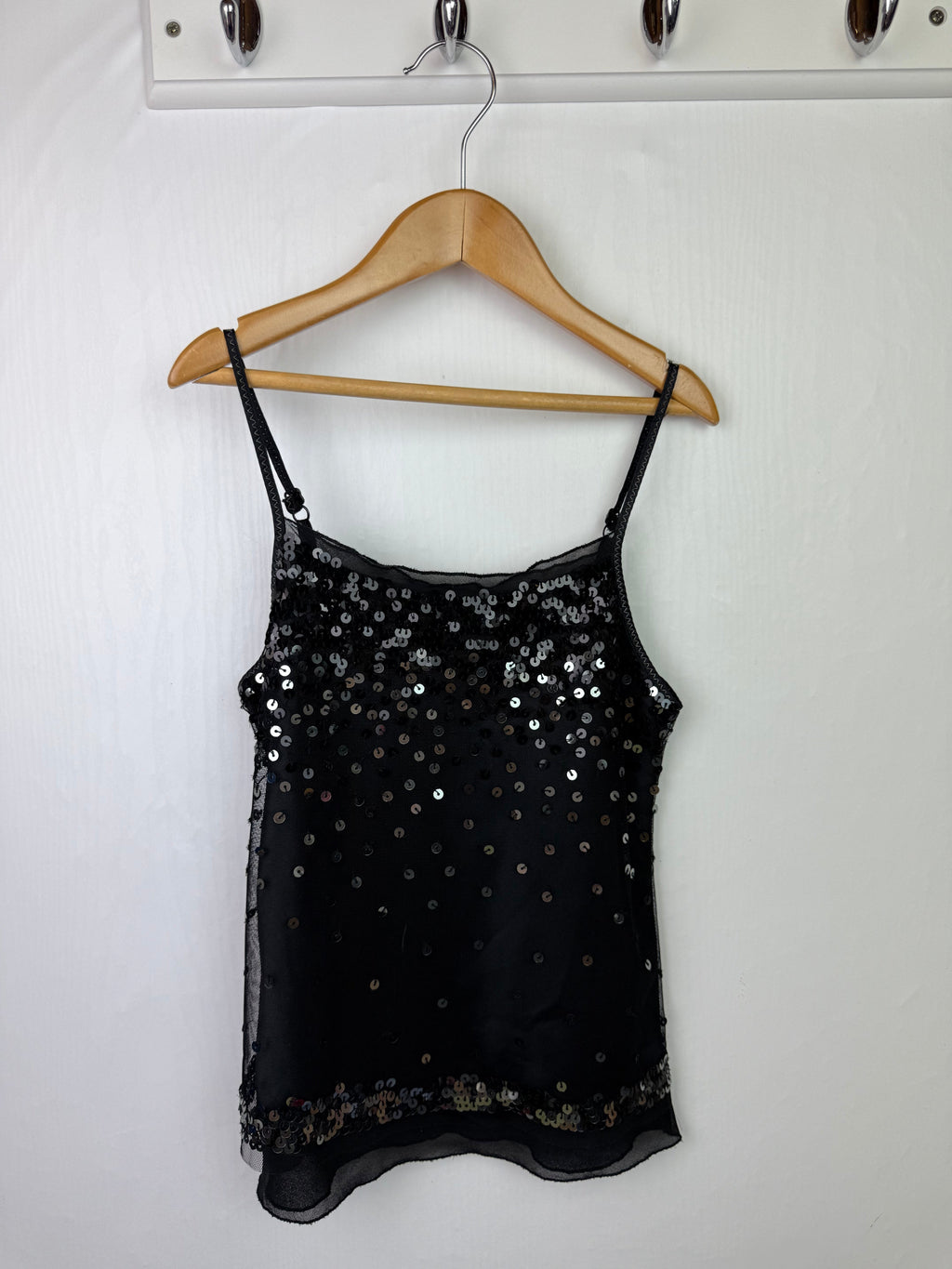 M&S Black Sequin Top - Girls 7 Years - Little Ones Preloved. Second Hand Children's & Preloved Baby, Kids, Girls & Boys Clothes. UK online