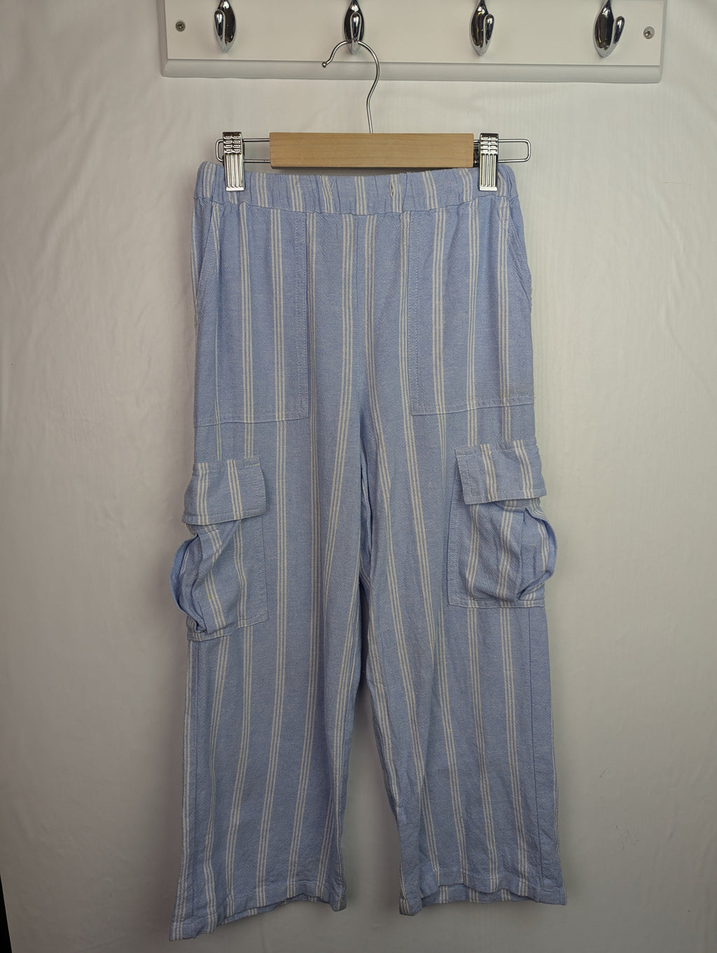 M&S Blue Linen Mix Trousers - Girls 6 - 7 Years - Little Ones Preloved. Second Hand Children's & Preloved Baby, Kids, Girls & Boys Clothes. UK online