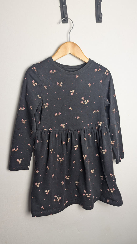 M&S Dark Grey Floral Long Sleeve Dress - Girls 4-5 Years Little Ones Preloved Used, Preloved, Preworn & Second Hand Baby, Kids & Children's Clothing UK Online. Cheap affordable. Brands including Next, Joules, Nutmeg Morrisons, TU, F&F, H&M.